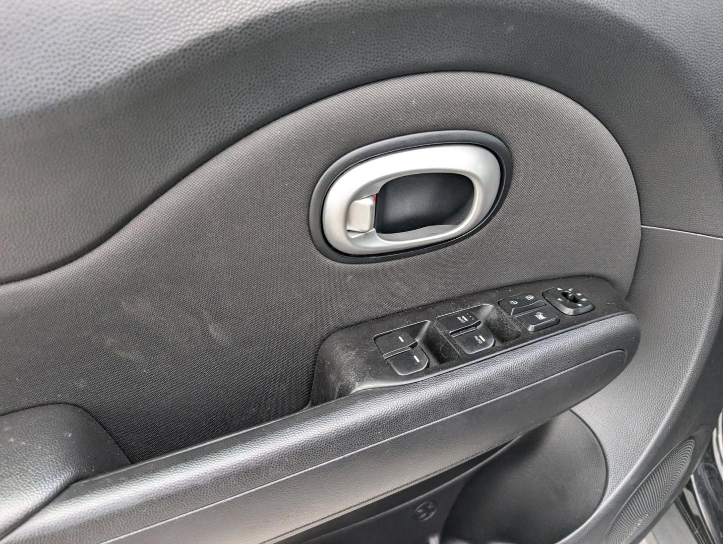 2016 /Black Kia Soul + (KNDJP3A53G7) with an Regular Unleaded I-4 2.0 L/122 engine, 6-Speed Automatic w/OD transmission, located at 521 Old Farm Lane Rd, Prattville, AL, 36066, (334) 325-1505, 32.482460, -86.416367 - 2016 Kia Soul + - Photo#8