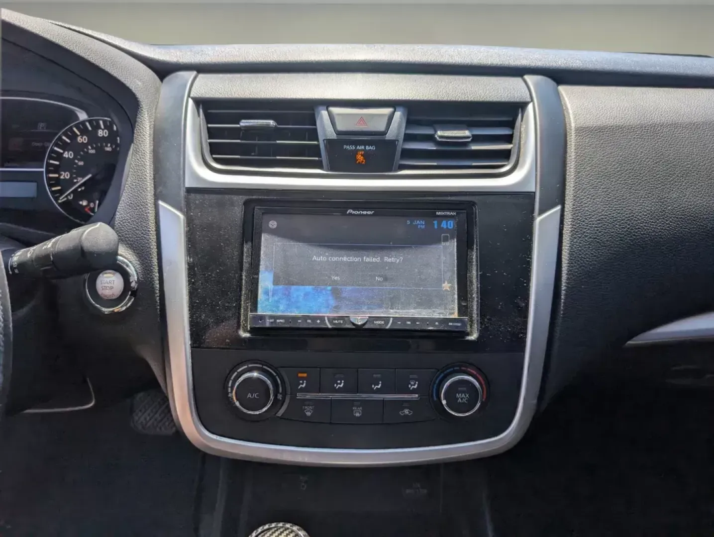 2016 /Charcoal Nissan Altima 2.5 SR (1N4AL3AP8GC) with an Regular Unleaded I-4 2.5 L/152 engine, 1-Speed CVT w/OD transmission, located at 7000 Northlake Connector, Columbus, GA, 31904, (706) 987-8085, 32.524975, -84.978134 - 2016 Nissan Altima 2.5 SR - Photo#15
