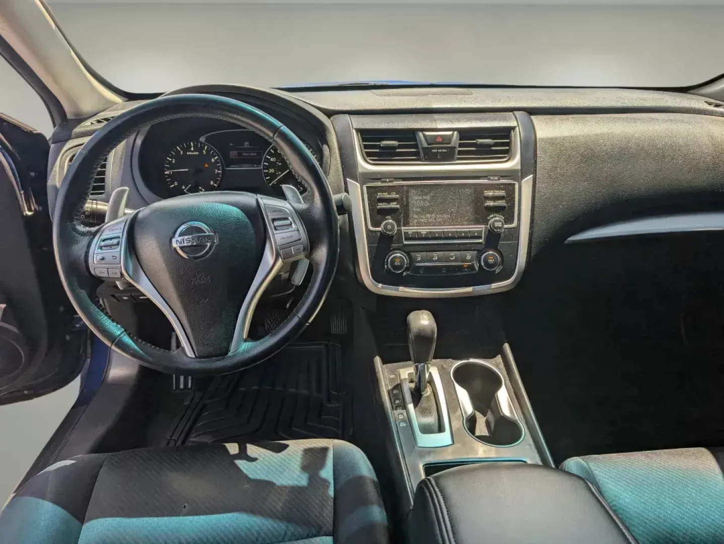 2016 /Charcoal Nissan Altima 2.5 SR (1N4AL3AP1GC) with an Other engine, located at 804 22nd Ave, Phenix City, AL, 36870, (334) 297-1860, 32.484749, -85.024475 - **Unleash Your Adventurous Spirit with the 2016 Nissan Altima 2.5 SR - Perfect for Everyday Explorers!**<br /> <br /> Are you seeking a reliable and stylish sedan that can effortlessly complement your active lifestyle? Look no further than this stunning 2016 Nissan Altima 2.5 SR, available now at Gi - Photo#11