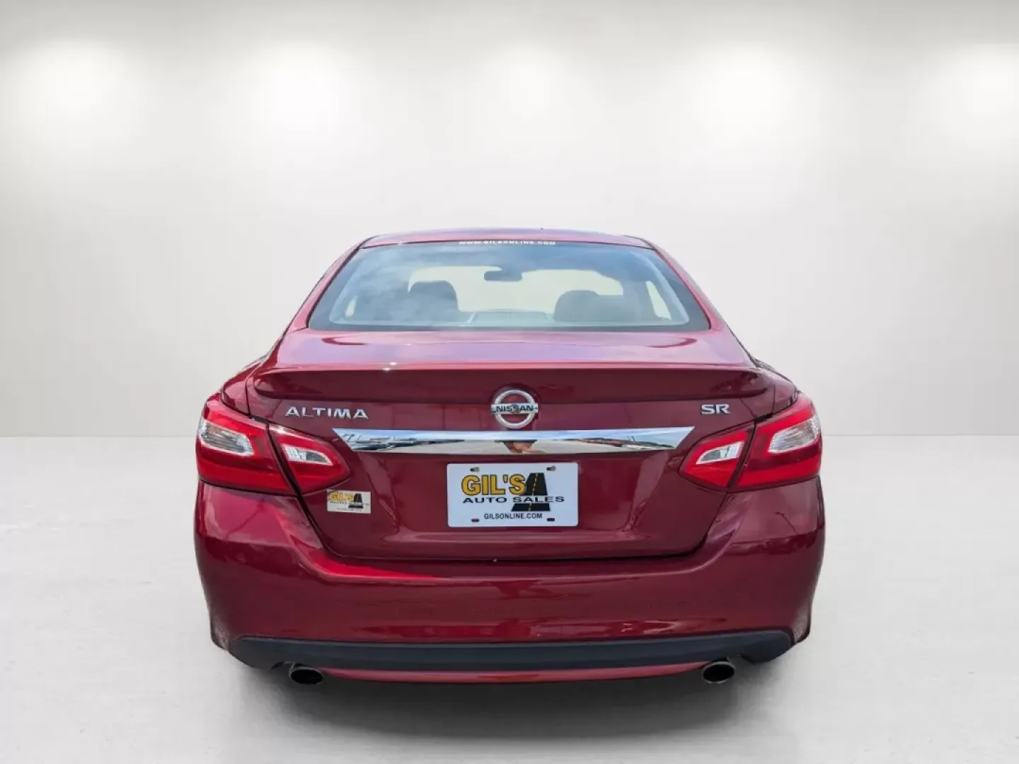 2016 /Charcoal Nissan Altima 2.5 SR (1N4AL3AP9GC) with an Other engine, located at 1430 Gateway Drive, Opelika, AL, 36801, (334) 239-0944, 32.637871, -85.409790 - Elevate your daily commute and weekend adventures with the 2016 Nissan Altima 2.5 SR, a sedan designed for those who crave a blend of style, comfort, and performance. Whether you're navigating busy city streets or embarking on a road trip, this vehicle is the perfect companion for your lifestyle in - Photo#5