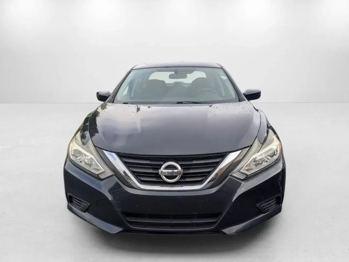 2016 /Charcoal Nissan Altima 2.5 S (1N4AL3AP4GC) with an Other engine, located at 7000 Northlake Connector, Columbus, GA, 31904, (706) 987-8085, 32.524975, -84.978134 - **Discover Your Next Adventure with the 2016 Nissan Altima at Gils Auto - Phenix City!**<br /> <br /> Are you a growing family looking for a reliable sedan that can handle daily commutes while providing comfort and style? Or perhaps you're a budget-conscious buyer searching for a vehicle with guaran - Photo#2