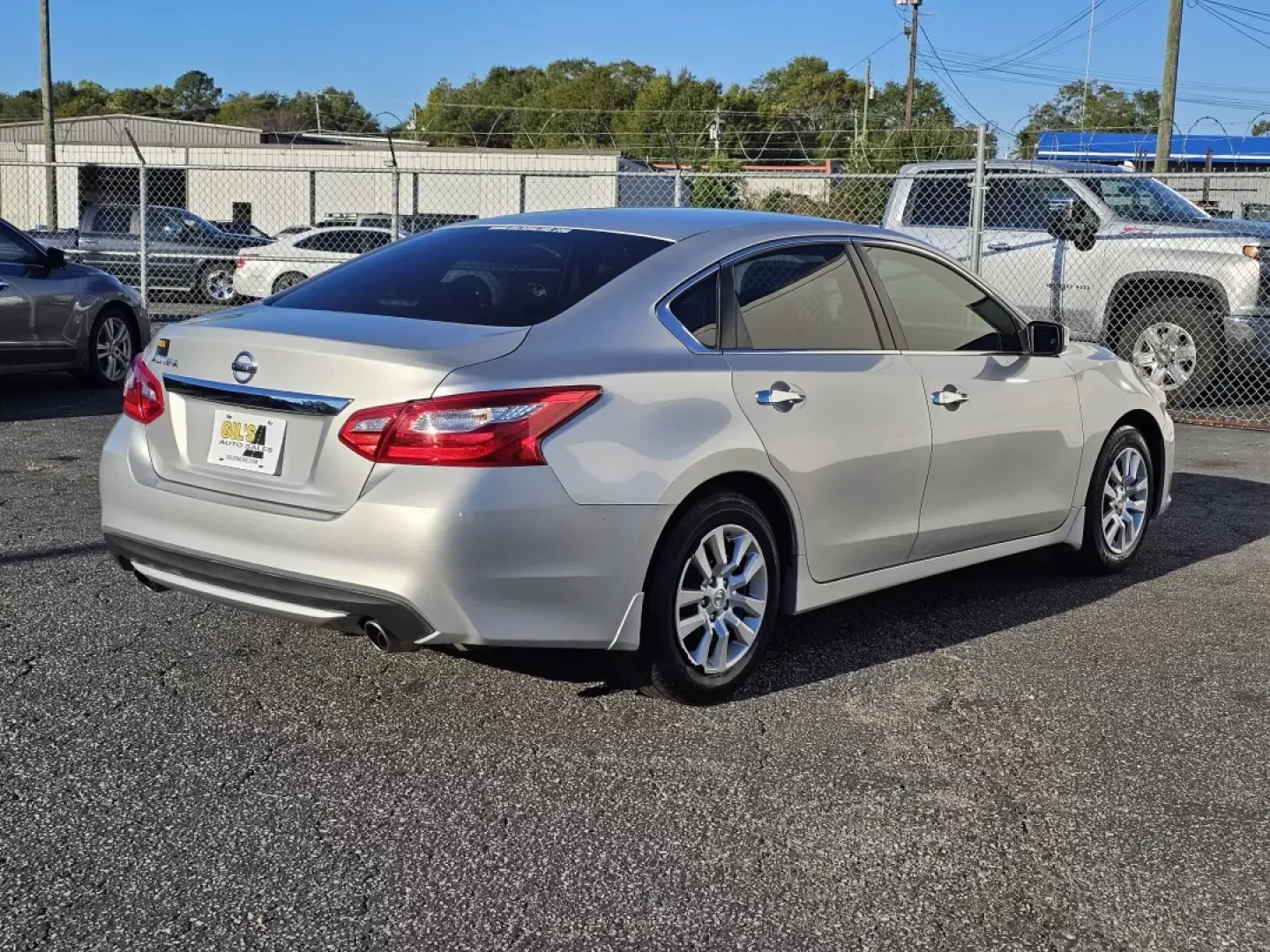 2016 /Charcoal Nissan Altima 2.5 S (1N4AL3AP3GN) with an Other engine, located at 3959 U.S. 80 W, Phenix City, AL, 36870, (334) 297-4885, 32.469296, -85.135185 - **Discover Your Perfect Daily Driver: 2016 Nissan Altima 2.5 S at Gils Auto - Phenix City**<br /> <br /> Are you searching for a reliable sedan that fits seamlessly into your busy lifestyle? Look no further than this stunning 2016 Nissan Altima 2.5 S at Gils Auto in Phenix City, AL. Ideal for daily - Photo#4