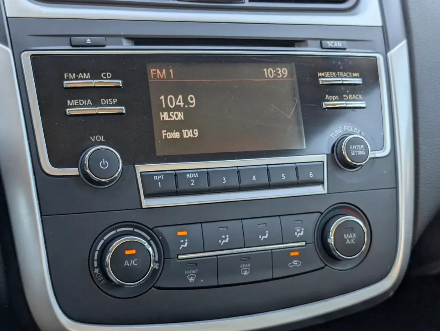 2016 /Charcoal Nissan Altima 2.5 S (1N4AL3AP0GN) with an Other engine, located at 3959 U.S. 80 W, Phenix City, AL, 36870, (334) 297-4885, 32.469296, -85.135185 - Are you ready to upgrade your daily commute or take the family on unforgettable road trips? Look no further than this stunning 2016 Nissan Altima 2.5 S, now available at Gils Auto in Phenix City, AL! This sleek sedan is perfect for budget-conscious buyers seeking both style and reliability. With a s - Photo#15