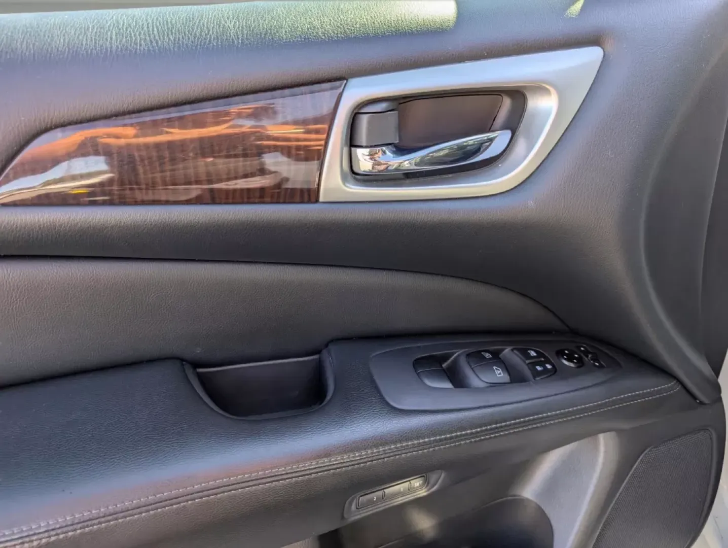 2016 /Charcoal Nissan Pathfinder Platinum (5N1AR2MN8GC) with an Other engine, located at 7000 Northlake Connector, Columbus, GA, 31904, (706) 987-8085, 32.524975, -84.978134 - **Explore the Open Road in Style and Comfort with the 2016 Nissan Pathfinder Platinum at Gils Auto in Phenix City, AL!**<br /> <br /> Are you seeking a versatile and reliable SUV that can keep up with your family's dynamic lifestyle? Whether you're taking the kids to soccer practice, heading out for - Photo#8