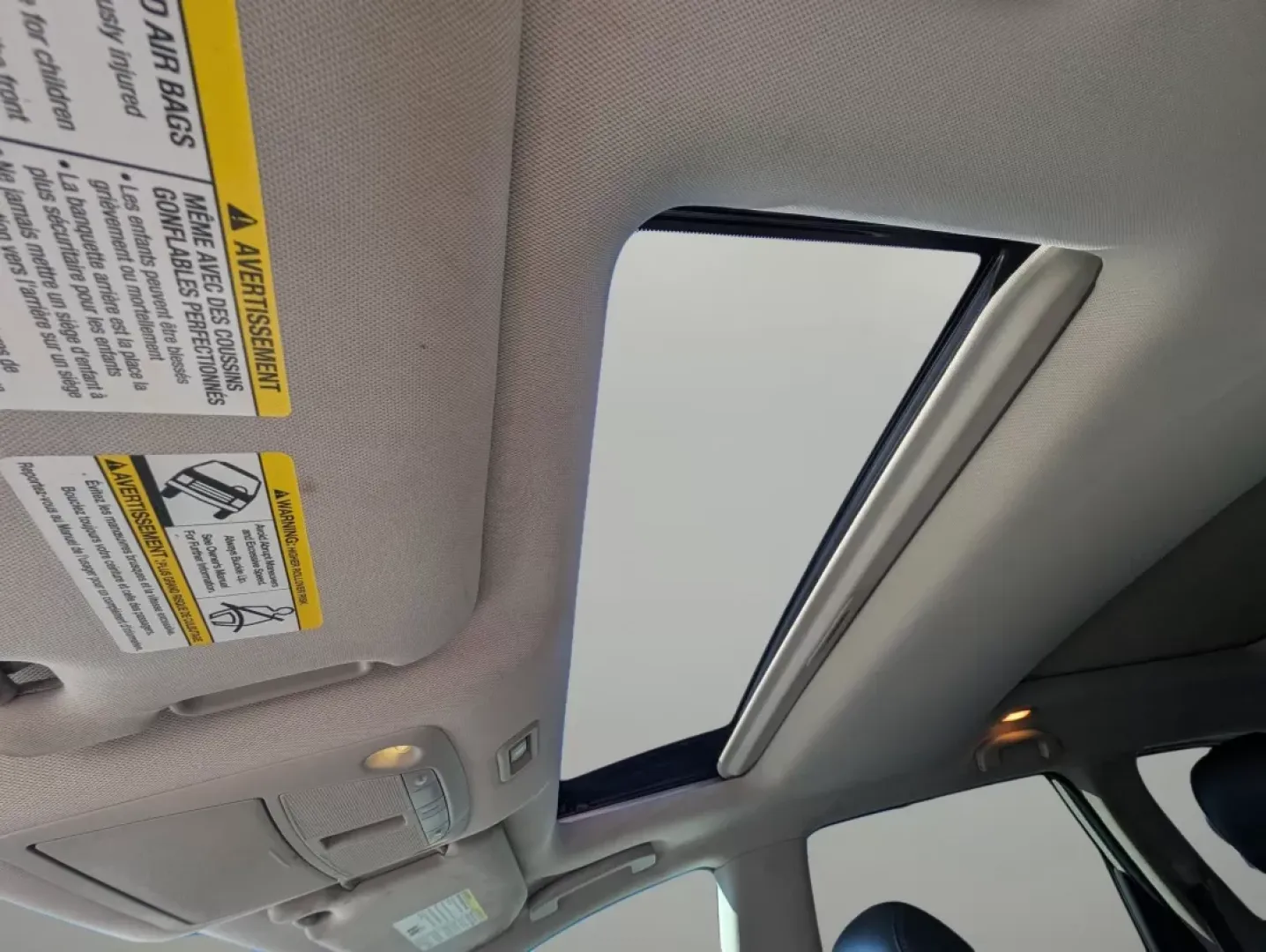 2016 /Charcoal Nissan Pathfinder Platinum (5N1AR2MN8GC) with an Other engine, located at 7000 Northlake Connector, Columbus, GA, 31904, (706) 987-8085, 32.524975, -84.978134 - **Explore the Open Road in Style and Comfort with the 2016 Nissan Pathfinder Platinum at Gils Auto in Phenix City, AL!**<br /> <br /> Are you seeking a versatile and reliable SUV that can keep up with your family's dynamic lifestyle? Whether you're taking the kids to soccer practice, heading out for - Photo#16