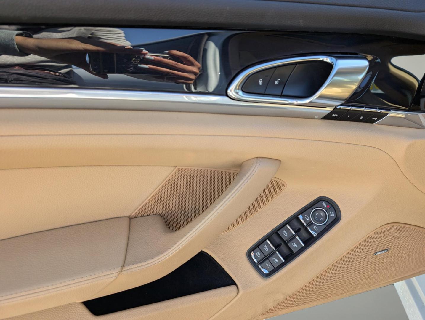 2016 Porsche Panamera (WP0AA2A70GL) with an Premium Unleaded V-6 3.6 L/220 engine, 7-Speed Auto-Shift Manual w/OD transmission, located at 3959 U.S. 80 W, Phenix City, AL, 36870, (334) 297-4885, 32.469296, -85.135185 - 2016 Porsche Panamera - Photo#9
