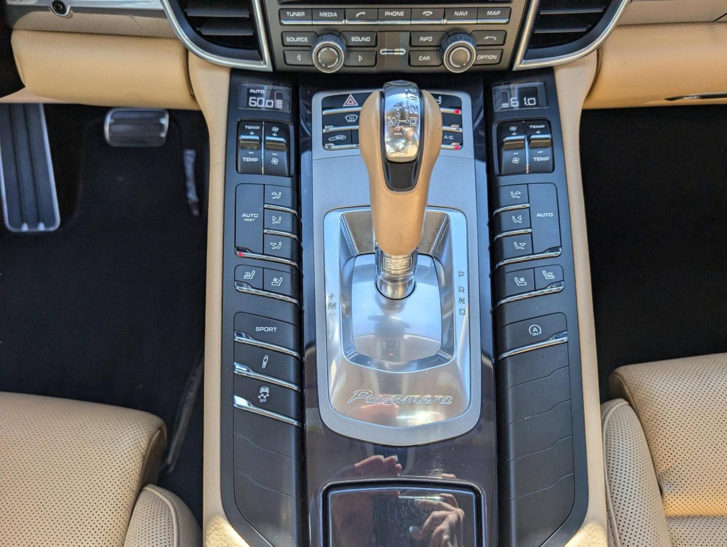 2016 Porsche Panamera (WP0AA2A70GL) with an Premium Unleaded V-6 3.6 L/220 engine, 7-Speed Auto-Shift Manual w/OD transmission, located at 3959 U.S. 80 W, Phenix City, AL, 36870, (334) 297-4885, 32.469296, -85.135185 - 2016 Porsche Panamera - Photo#14