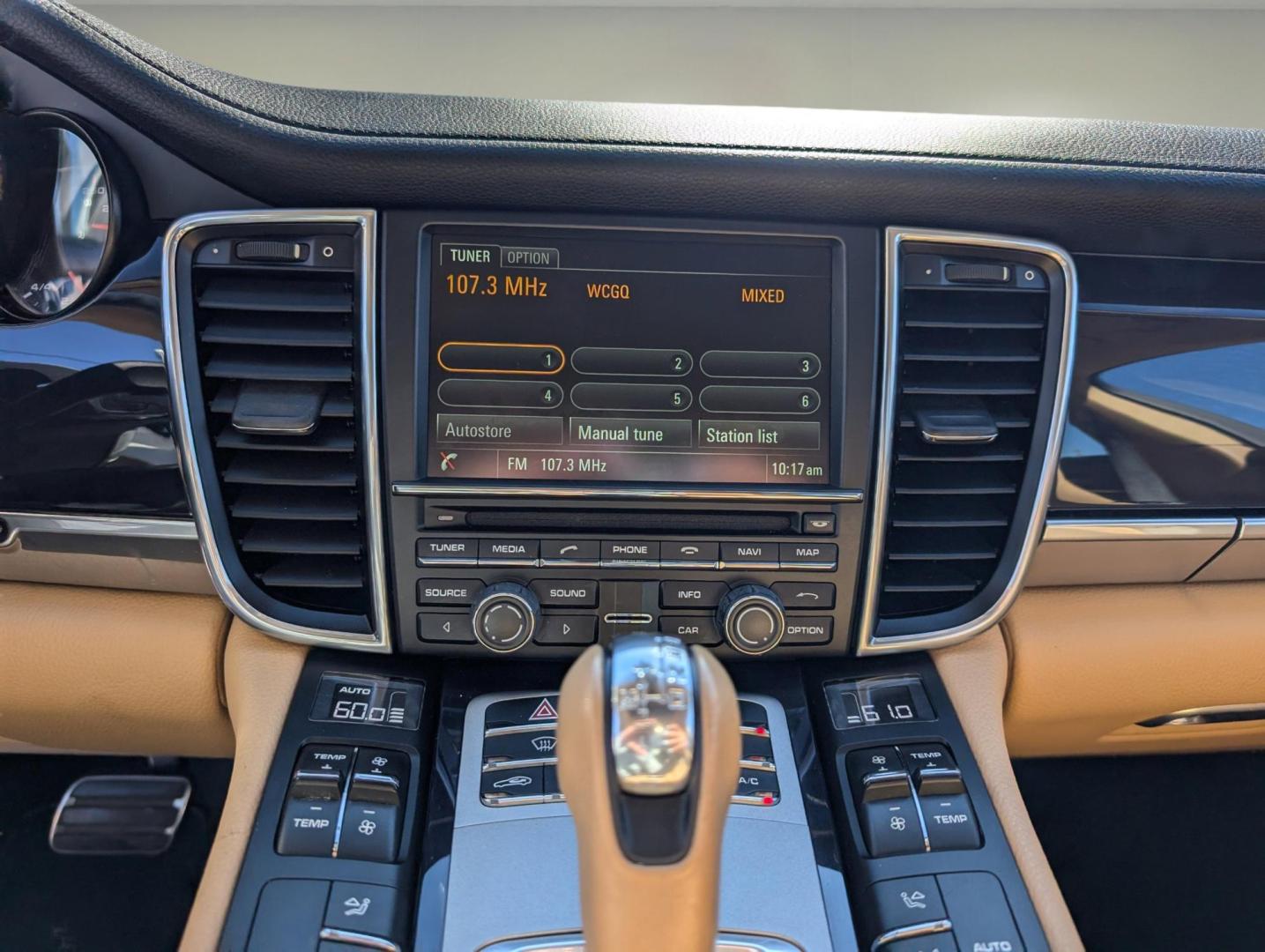 2016 Porsche Panamera (WP0AA2A70GL) with an Premium Unleaded V-6 3.6 L/220 engine, 7-Speed Auto-Shift Manual w/OD transmission, located at 3959 U.S. 80 W, Phenix City, AL, 36870, (334) 297-4885, 32.469296, -85.135185 - 2016 Porsche Panamera - Photo#15