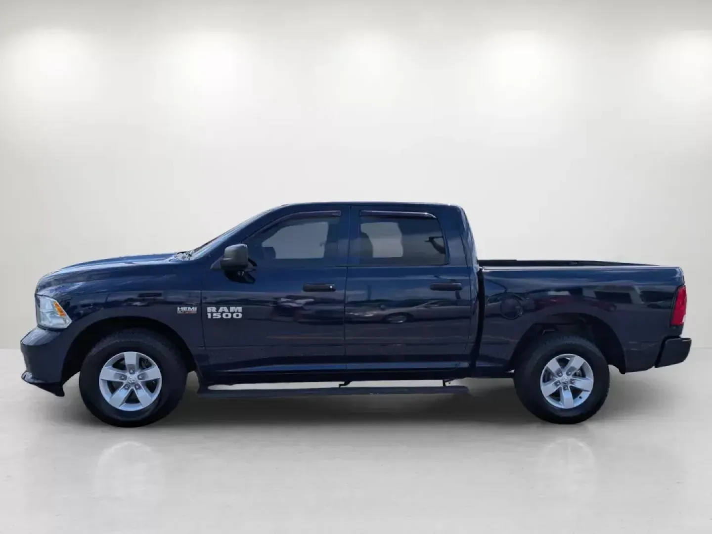 2016 /Diesel Gray/Black Ram 1500 Express (3C6RR6KT1GG) with an Regular Unleaded V-8 5.7 L/345 engine, 8-Speed Automatic w/OD transmission, located at 5115 14th Ave., Columbus, GA, 31904, (706) 323-0345, 32.511494, -84.971046 - **Get Ready for Adventure with This 2016 Ram 1500 Express!**<br /> <br /> Are you looking to elevate your lifestyle with a reliable truck that can handle both work and play? Whether you're a weekend warrior seeking adventure or a growing family in need of extra space, the 2016 Ram 1500 Express is th - Photo#7
