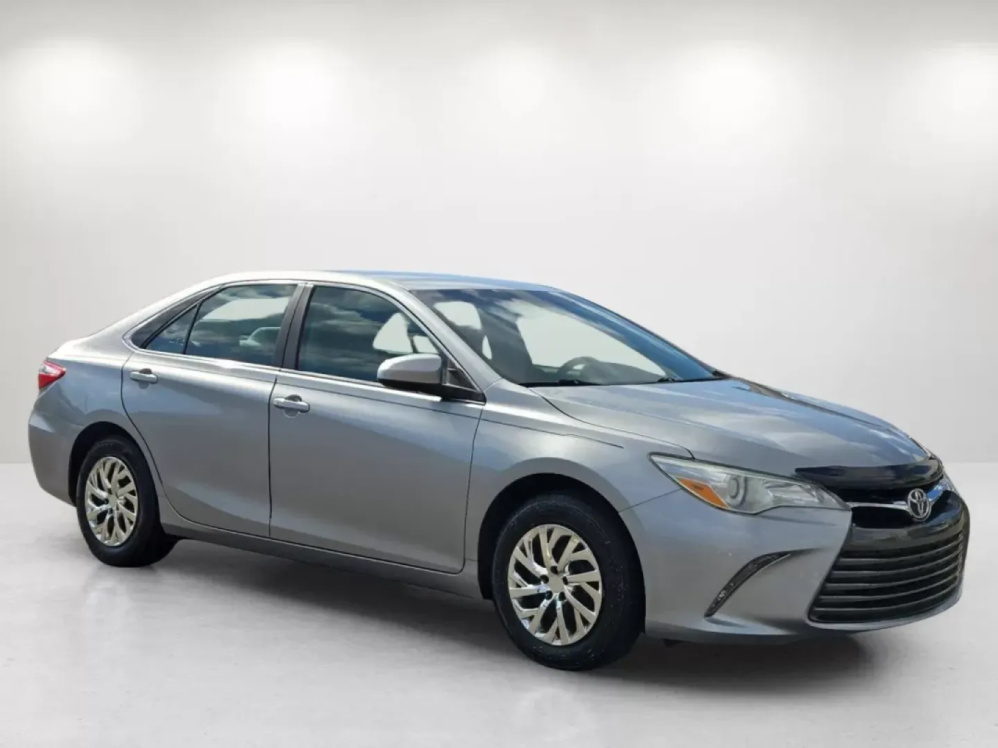 2016 Toyota Camry (4T4BF1FK0GR) with an Other engine, located at 521 Old Farm Lane Rd, Prattville, AL, 36066, (334) 325-1505, 32.482460, -86.416367 - **Discover Your Next Adventure with the 2016 Toyota Camry at Gils Auto - Prattville!**<br /> <br /> Are you in the market for a reliable, stylish sedan that seamlessly fits into your busy lifestyle? Look no further than this stunning 2016 Toyota Camry, now available at Gils Auto, located at 521 Old - Photo#4