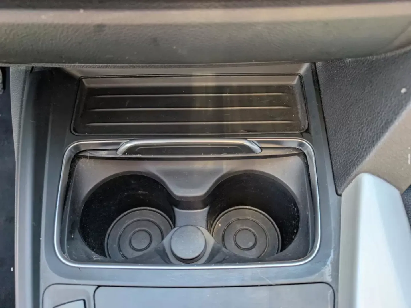 2017 BMW 3 Series 320i (WBA8E1G38HN) with an Other engine, located at 3959 U.S. 80 W, Phenix City, AL, 36870, (334) 297-4885, 32.469296, -85.135185 - **Elevate Your Daily Drive with the 2017 BMW 3 Series at Gils Auto in Phenix City, AL!**<br /> <br /> Are you ready to transform your daily commute into an exhilarating experience? The 2017 BMW 3 Series 320i is not just a vehicle; it's a lifestyle upgrade that effortlessly blends luxury and performa - Photo#13