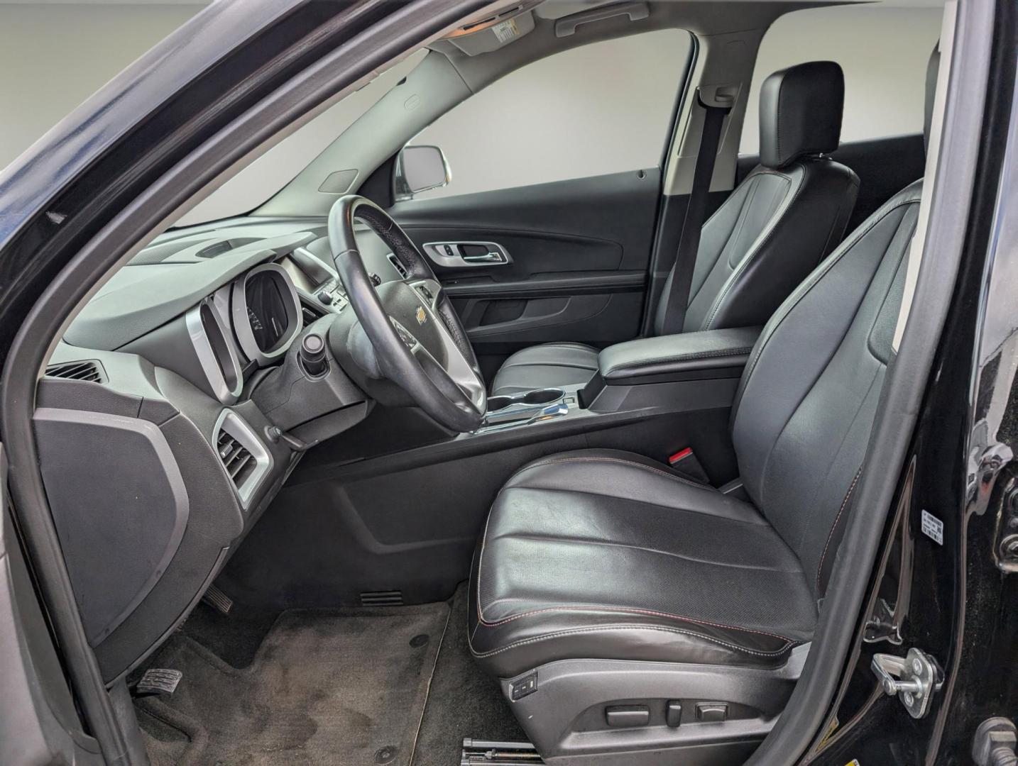 2017 /Jet Black Chevrolet Equinox Premier (2GNALDEK6H1) with an Gas I4 2.4/145 engine, 6-Speed Automatic transmission, located at 804 22nd Ave, Phenix City, AL, 36870, (334) 297-1860, 32.484749, -85.024475 - 2017 Chevrolet Equinox Premier - Photo#9