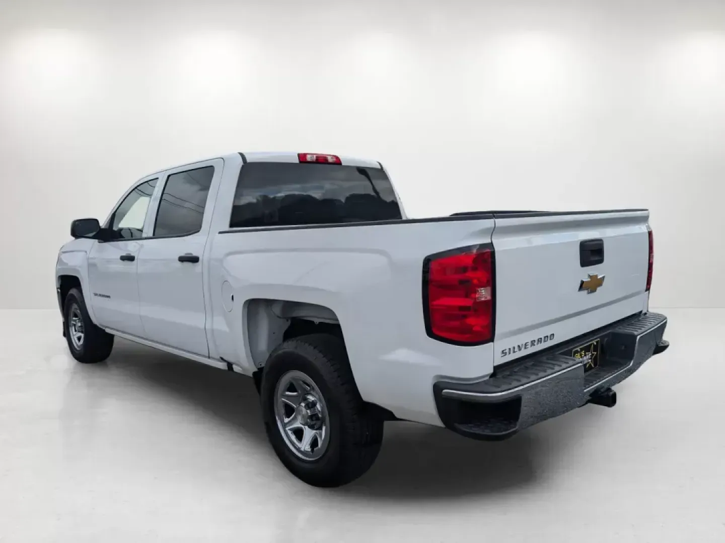 2017 /Dark Ash with Jet Black Interior Accents Chevrolet Silverado 1500 LS (3GCPCNEC5HG) with an Gas V8 5.3L/325 engine, 6-Speed Automatic transmission, located at 3959 U.S. 80 W, Phenix City, AL, 36870, (334) 297-4885, 32.469296, -85.135185 - **Elevate Your Adventures with This 2017 Chevrolet Silverado 1500 at Gils Auto!**<br /> <br /> Are you in search of a reliable vehicle that can handle your busy lifestyle? Whether you're a dedicated commuter, a weekend warrior, or a growing family, the 2017 Chevrolet Silverado 1500 is designed to me - Photo#7