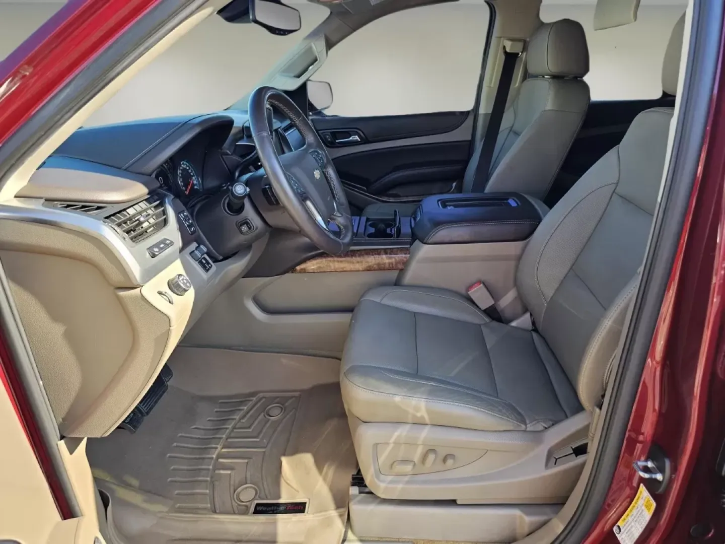 2017 /Cocoa/Dune Chevrolet Tahoe Premier (1GNSCCKC4HR) with an Other engine, located at 7000 Northlake Connector, Columbus, GA, 31904, (706) 987-8085, 32.524975, -84.978134 - Experience the ultimate blend of luxury, power, and versatility with this stunning 2017 Chevrolet Tahoe Premier, available now at Gils Auto in Phenix City, AL. Perfect for families, weekend adventurers, or those with long commutes, this SUV offers unparalleled comfort and advanced technology feature - Photo#8