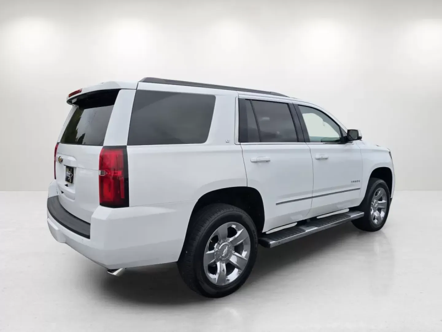 2017 /Jet Black Chevrolet Tahoe LT (1GNSCBKCXHR) with an Other engine, located at 804 22nd Ave, Phenix City, AL, 36870, (334) 297-1860, 32.484749, -85.024475 - **Elevate Your Family Adventures with the 2017 Chevrolet Tahoe LT!**<br /> <br /> Are you ready to elevate your family adventures? The 2017 Chevrolet Tahoe LT is the perfect blend of style, comfort, and capability, making it an ideal choice for families and weekend explorers alike. With ample space, - Photo#4