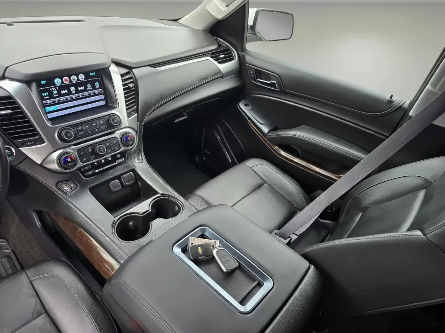 2017 /Jet Black Chevrolet Tahoe LT (1GNSCBKCXHR) with an Other engine, located at 804 22nd Ave, Phenix City, AL, 36870, (334) 297-1860, 32.484749, -85.024475 - **Elevate Your Family Adventures with the 2017 Chevrolet Tahoe LT!**<br /> <br /> Are you ready to elevate your family adventures? The 2017 Chevrolet Tahoe LT is the perfect blend of style, comfort, and capability, making it an ideal choice for families and weekend explorers alike. With ample space, - Photo#16