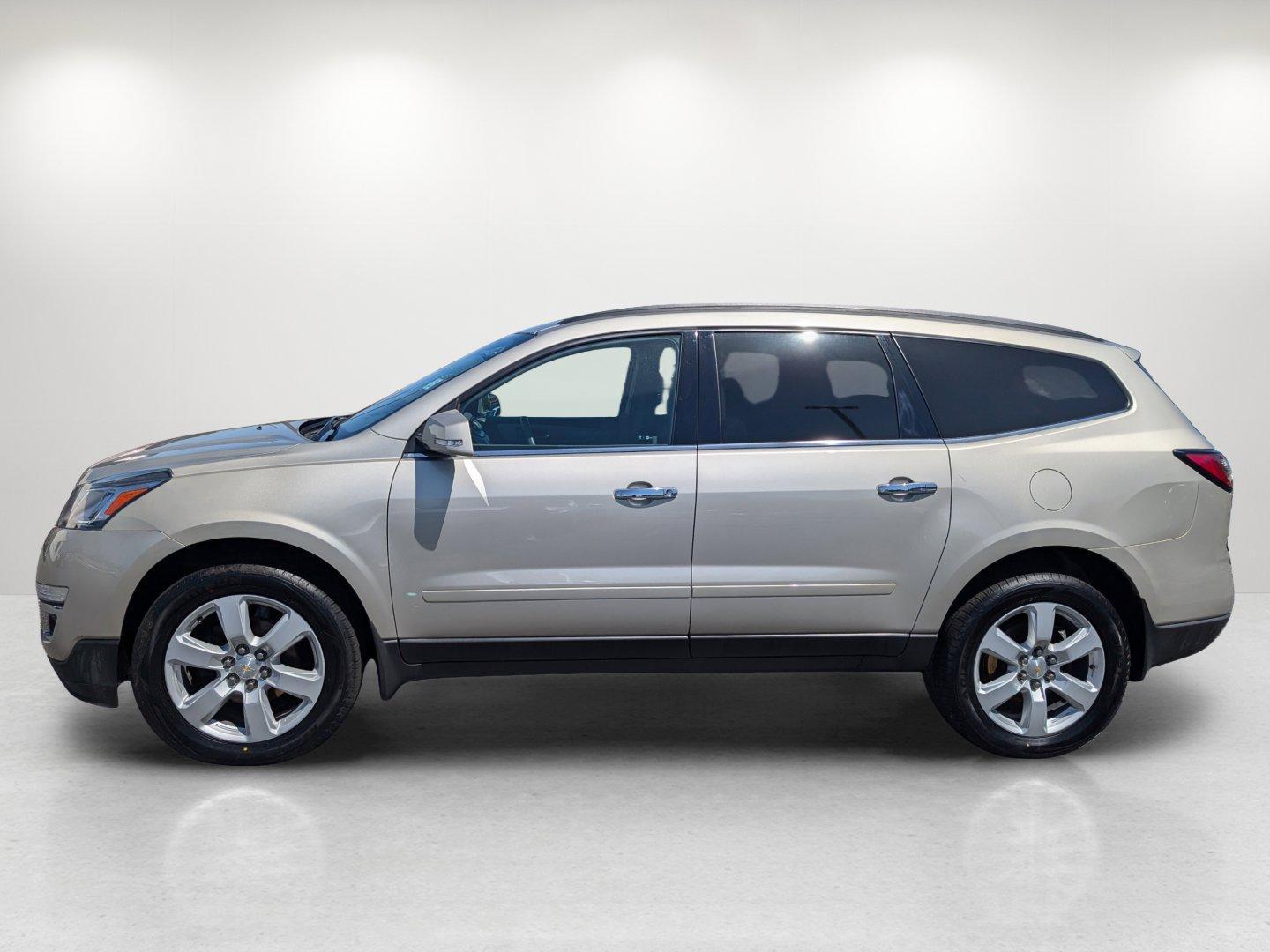 2017 /Dark Titanium/Light Titanium Chevrolet Traverse LT (1GNKRGKDXHJ) with an Gas V6 3.6L/217 engine, 6-Speed Automatic transmission, located at 5115 14th Ave., Columbus, GA, 31904, (706) 323-0345, 32.511494, -84.971046 - 2017 Chevrolet Traverse LT - Photo#7
