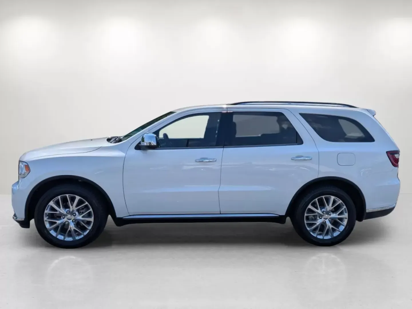 2017 /Black Dodge Durango SXT (1C4RDHAGXHC) with an Other engine, located at 5115 14th Ave., Columbus, GA, 31904, (706) 323-0345, 32.511494, -84.971046 - Are you ready for your next adventure? The 2017 Dodge Durango SXT is the perfect SUV for growing families, weekend warriors, or anyone seeking a reliable vehicle that balances comfort and capability. With its spacious interior and impressive technology features, this Durango is designed to elevate y - Photo#7