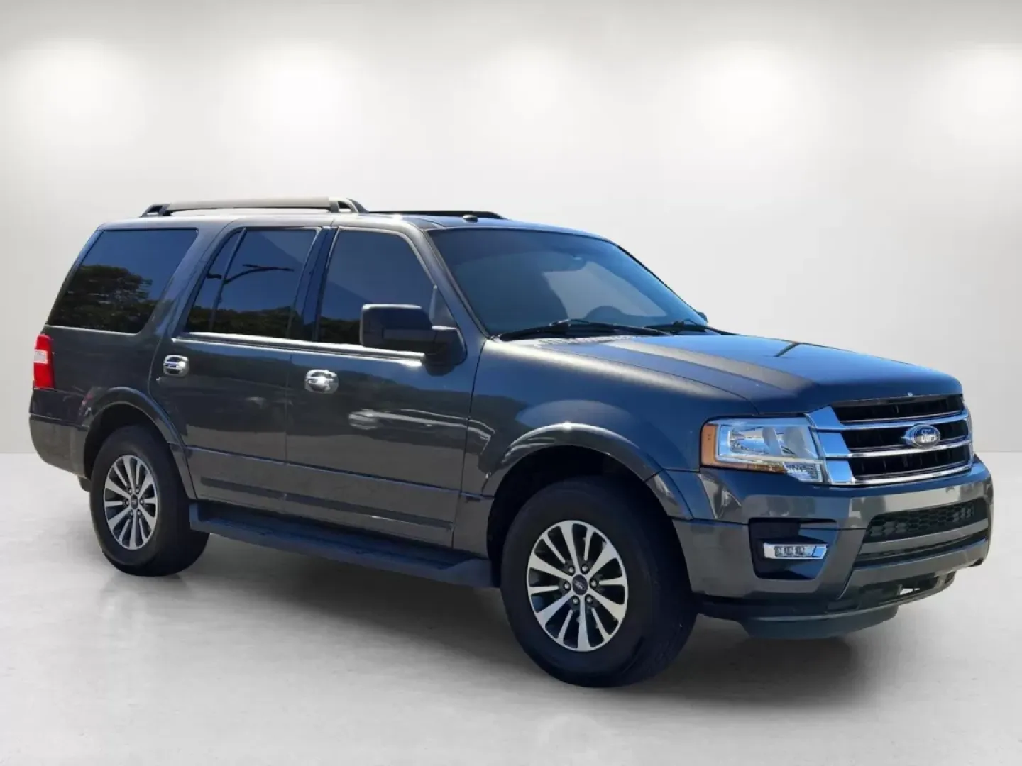 2017 Ford Expedition XLT (1FMJU1HT1HE) with an Other engine, located at 3959 U.S. 80 W, Phenix City, AL, 36870, (334) 297-4885, 32.469296, -85.135185 - ### Unleash Adventure with the 2017 Ford Expedition XLT at Gils Auto!<br /> <br /> Are you ready to elevate your family adventures or weekend getaways? Look no further than the 2017 Ford Expedition XLT, a spacious SUV perfect for those seeking comfort, versatility, and reliability. Whether you're ha - Photo#3