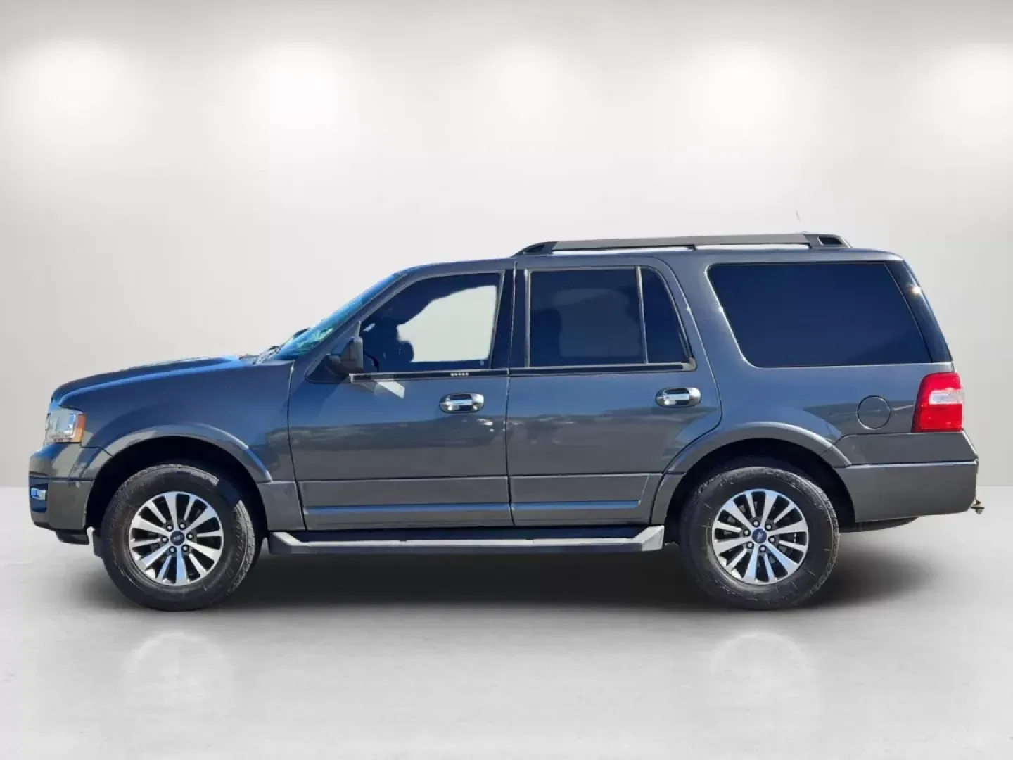 2017 Ford Expedition XLT (1FMJU1HT1HE) with an Other engine, located at 3959 U.S. 80 W, Phenix City, AL, 36870, (334) 297-4885, 32.469296, -85.135185 - ### Unleash Adventure with the 2017 Ford Expedition XLT at Gils Auto!<br /> <br /> Are you ready to elevate your family adventures or weekend getaways? Look no further than the 2017 Ford Expedition XLT, a spacious SUV perfect for those seeking comfort, versatility, and reliability. Whether you're ha - Photo#8