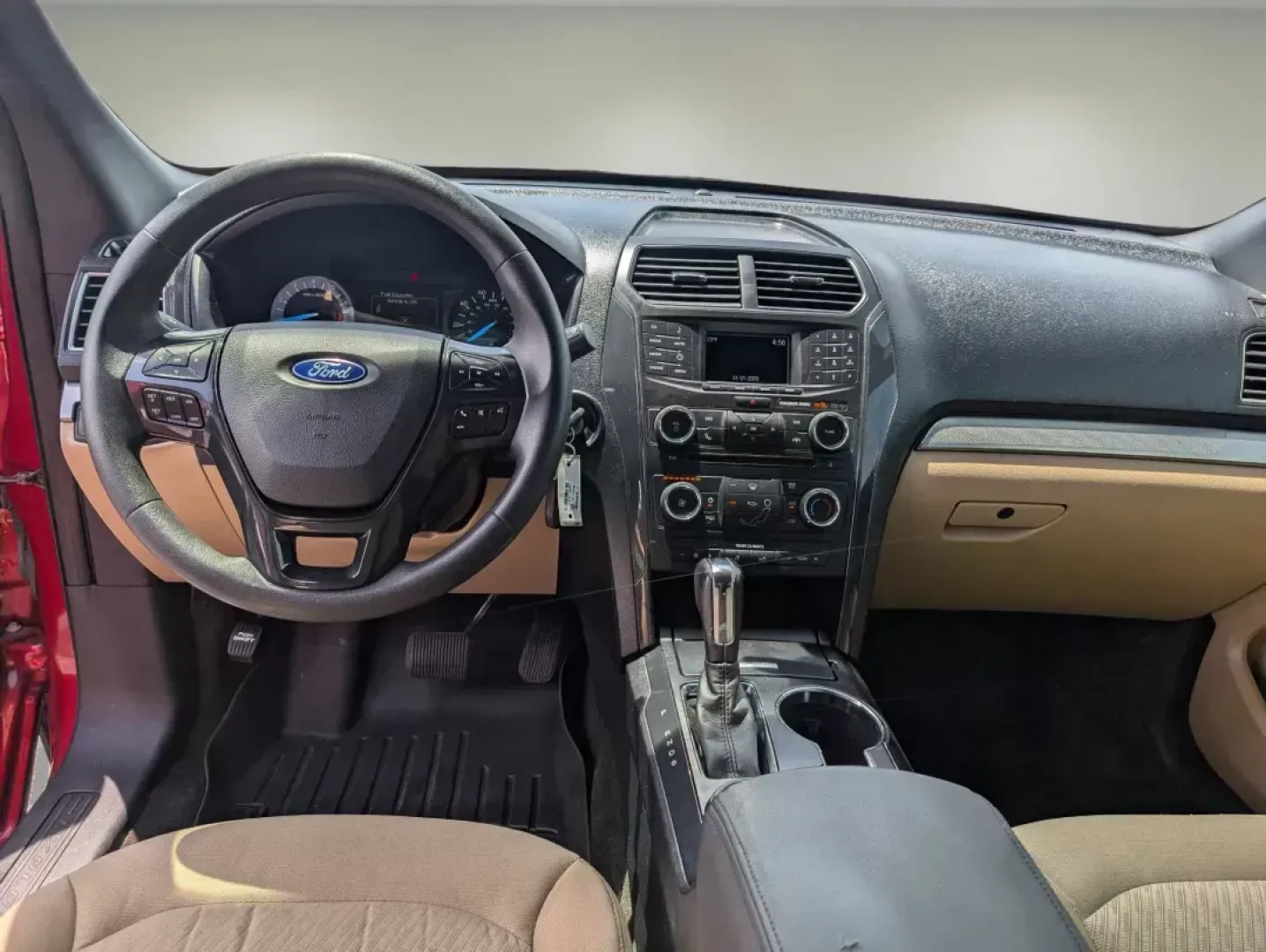 2017 Ford Explorer Base (1FM5K7BH5HG) with an Intercooled Turbo Premium Unleaded I-4 2.3 L/140 engine, 6-Speed Automatic w/OD transmission, located at 5115 14th Ave., Columbus, GA, 31904, (706) 323-0345, 32.511494, -84.971046 - 2017 Ford Explorer Base - Photo#14