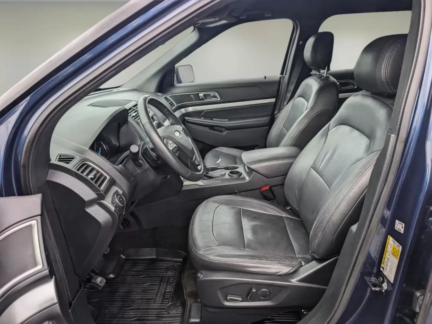 2017 Ford Explorer XLT (1FM5K7DH8HG) with an Other engine, located at 804 22nd Ave, Phenix City, AL, 36870, (334) 297-1860, 32.484749, -85.024475 - **Adventure Awaits with the 2017 Ford Explorer XLT at Gils Auto - Phenix City**<br /> <br /> Are you ready to elevate your family outings, weekend getaways, or daily commutes? The 2017 Ford Explorer XLT, available now at Gils Auto, is an outstanding choice for those seeking a versatile, spacious, an - Photo#9