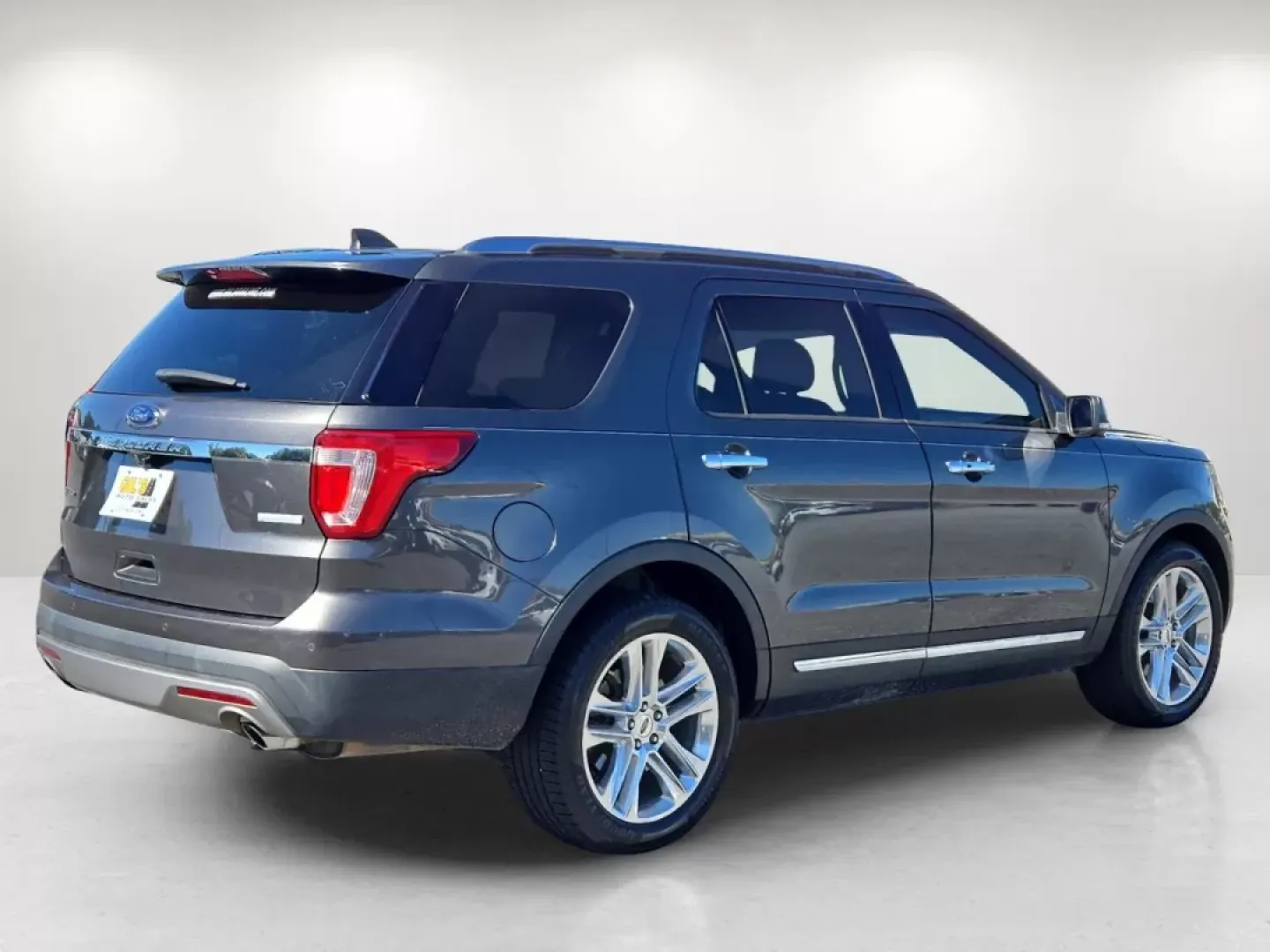 2017 Ford Explorer Limited (1FM5K7FH6HG) with an Other engine, located at 5115 14th Ave., Columbus, GA, 31904, (706) 323-0345, 32.511494, -84.971046 - Are you in the market for a versatile SUV that can keep up with your busy lifestyle? Look no further than the impressive 2017 Ford Explorer Limited, available now at Gils Auto in Phenix City, AL. This exceptional vehicle is perfect for growing families, weekend adventurers, and anyone who needs a re - Photo#5