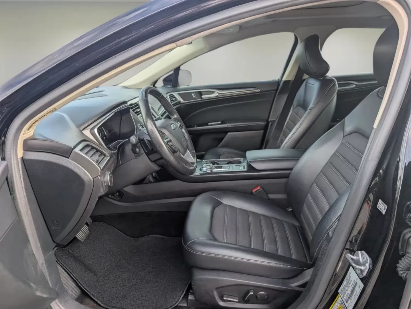 2017 Ford Fusion SE (3FA6P0HD9HR) with an Other engine, located at 3959 U.S. 80 W, Phenix City, AL, 36870, (334) 297-4885, 32.469296, -85.135185 - **Elevate Your Daily Commute with the 2017 Ford Fusion SE at Gils Auto - Phenix City!**<br /> <br /> Are you tired of your daily commute feeling mundane? Transform your journey with the 2017 Ford Fusion SE, designed for those who crave both style and functionality. Whether you're navigating through - Photo#9