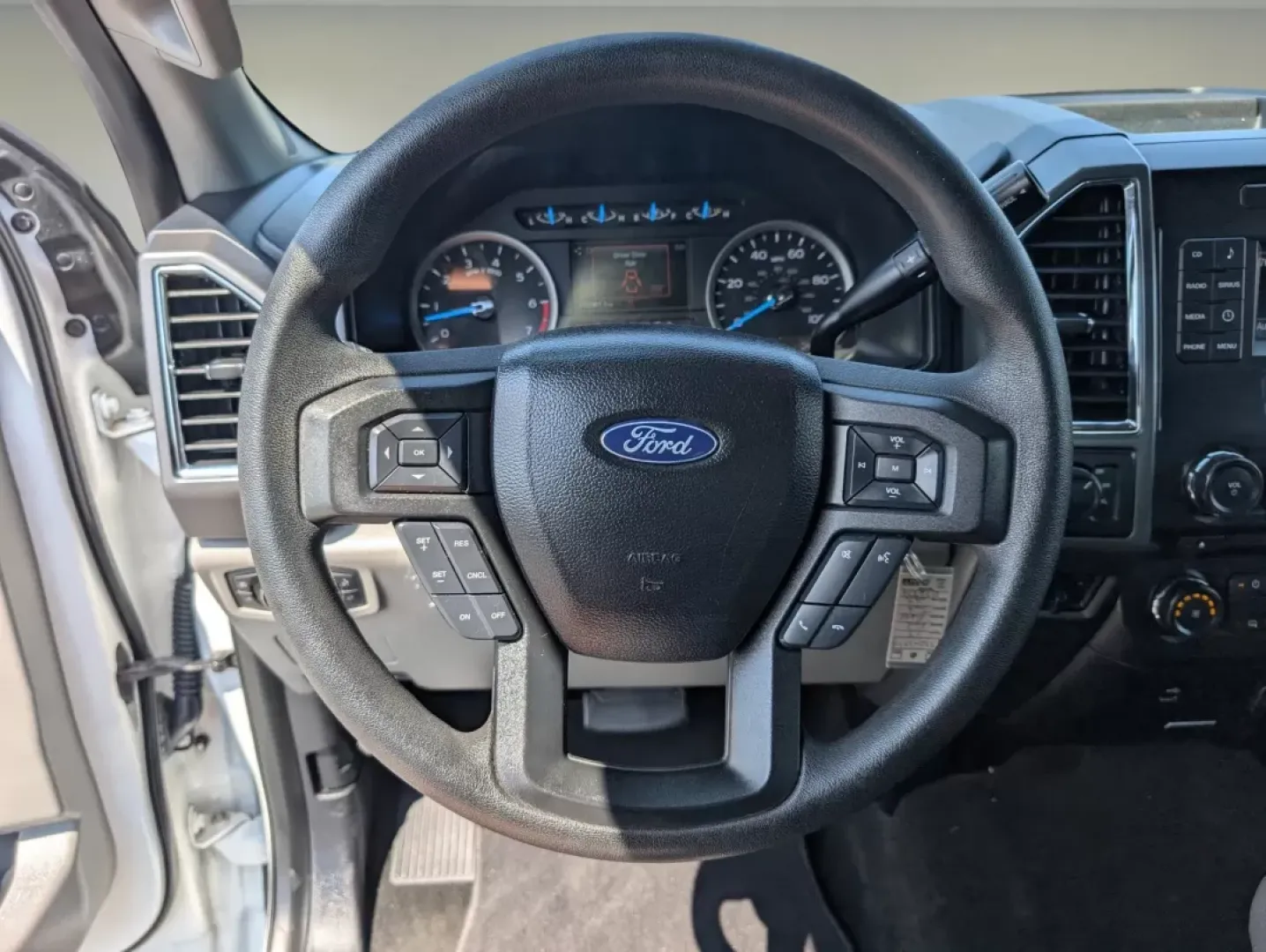 2017 Ford Super Duty F-250 SRW XLT (1FT7W2B61HE) with an Other engine, located at 7000 Northlake Connector, Columbus, GA, 31904, (706) 987-8085, 32.524975, -84.978134 - Are you ready to elevate your weekend adventures or tackle the demands of daily life with unmatched reliability? Meet the 2017 Ford Super Duty F-250 SRW XLT, the versatile crew cab pickup that perfectly blends power, comfort, and advanced technology for families and professionals alike. Whether you' - Photo#16