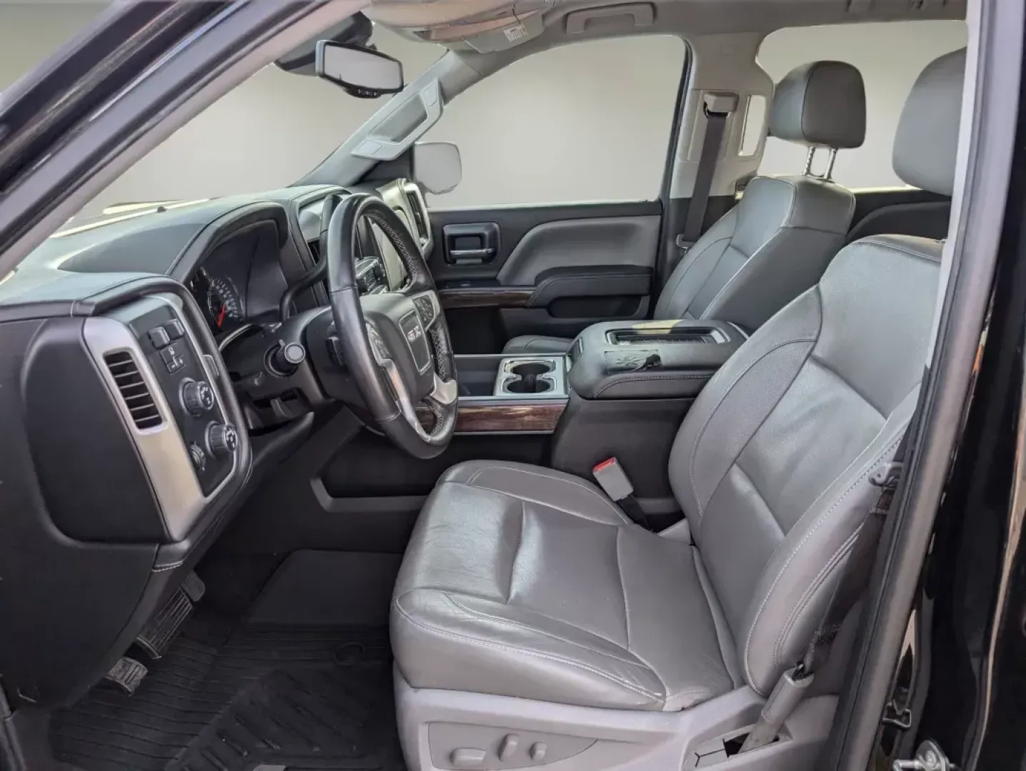 2017 /Dark Ash seats with Jet Black interior accents GMC Sierra 1500 SLT (3GTU2NEC1HG) with an Gas V8 5.3L/325 engine, 8-Speed Automatic transmission, located at 804 22nd Ave, Phenix City, AL, 36870, (334) 297-1860, 32.484749, -85.024475 - 2017 GMC Sierra 1500 SLT - Photo#10
