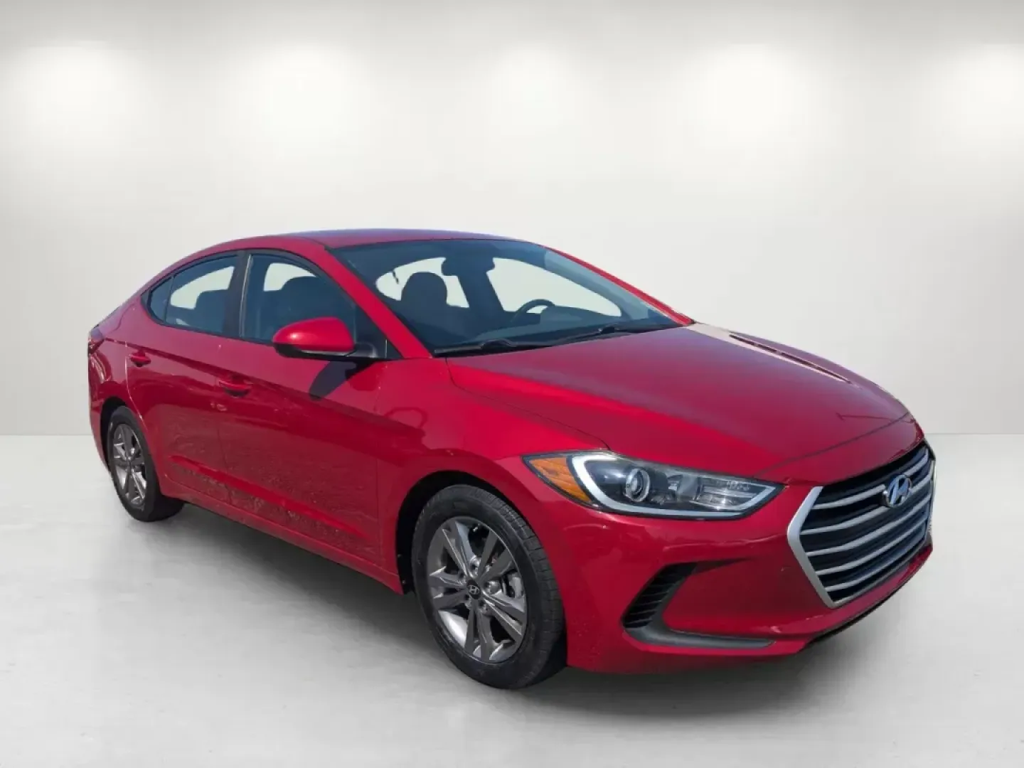 2017 /Beige Hyundai Elantra SE (KMHD84LF0HU) with an Regular Unleaded I-4 2.0 L/122 engine, located at 804 22nd Ave, Phenix City, AL, 36870, (334) 297-1860, 32.484749, -85.024475 - 2017 Hyundai Elantra SE - Photo#2