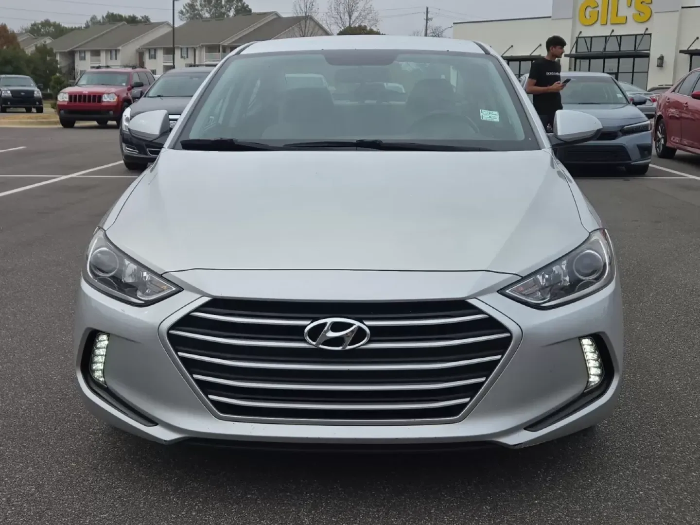 2017 Symphony Silver /Gray Hyundai Elantra SE (5NPD84LF5HH) with an Other engine, located at 521 Old Farm Lane Rd, Prattville, AL, 36066, (334) 325-1505, 32.482460, -86.416367 - Are you looking for a reliable sedan that fits seamlessly into your busy lifestyle? Look no further than the 2017 Hyundai Elantra SE, available now at Gils Auto in Prattville, AL. This versatile vehicle is perfect for growing families, long commutes, or anyone seeking a dependable ride without break - Photo#1