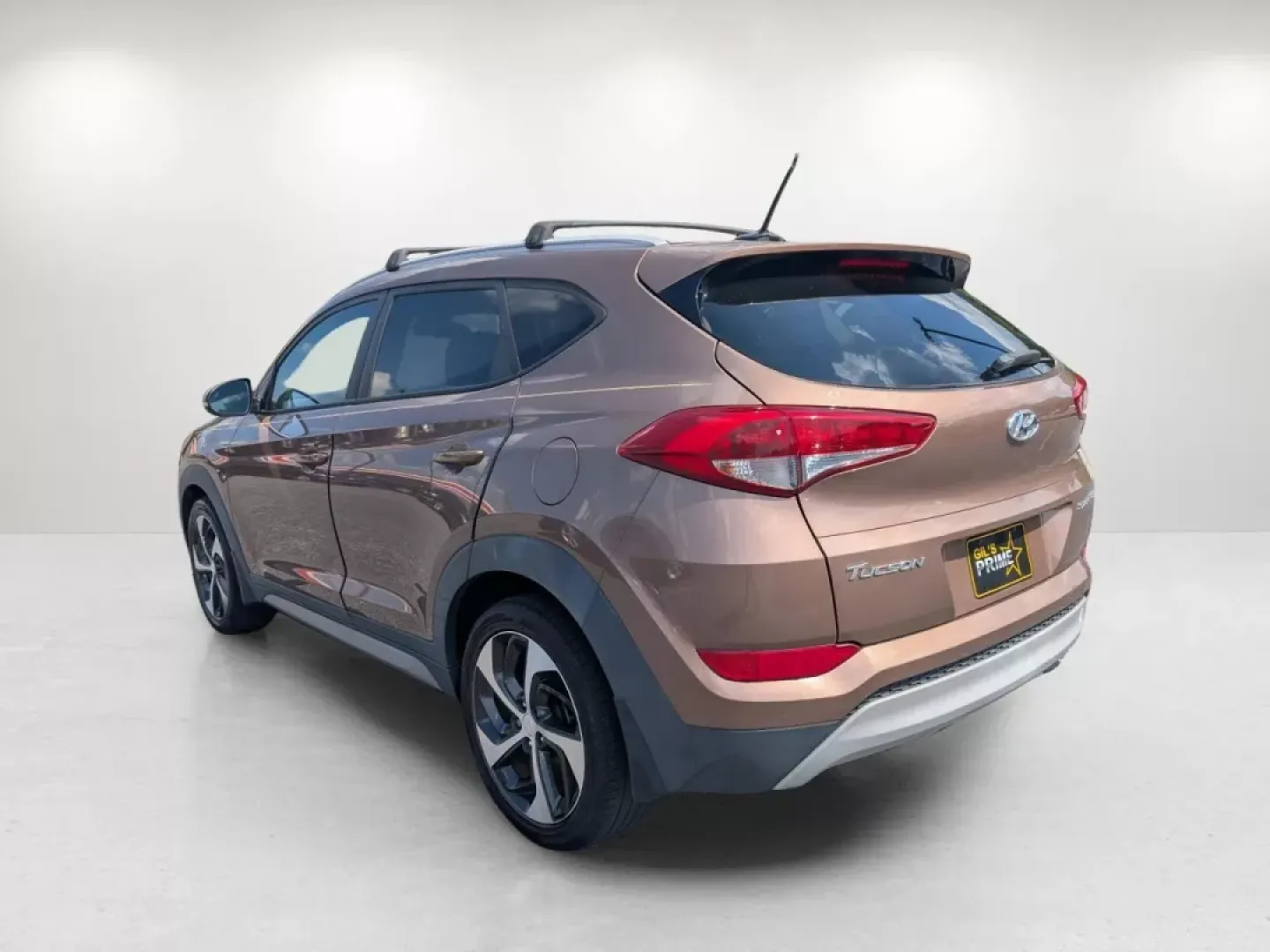 2017 /Beige Hyundai Tucson Sport (KM8J33A27HU) with an Other engine, located at 3959 U.S. 80 W, Phenix City, AL, 36870, (334) 297-4885, 32.469296, -85.135185 - **Unleash Your Adventures with a 2017 Hyundai Tucson Sport at Gils Auto - Phenix City!**<br /> <br /> Are you ready to take on life's journeys with comfort, style, and practicality? Whether you're commuting to work, shuttling your growing family, or embarking on weekend getaways, the 2017 Hyundai Tu - Photo#7