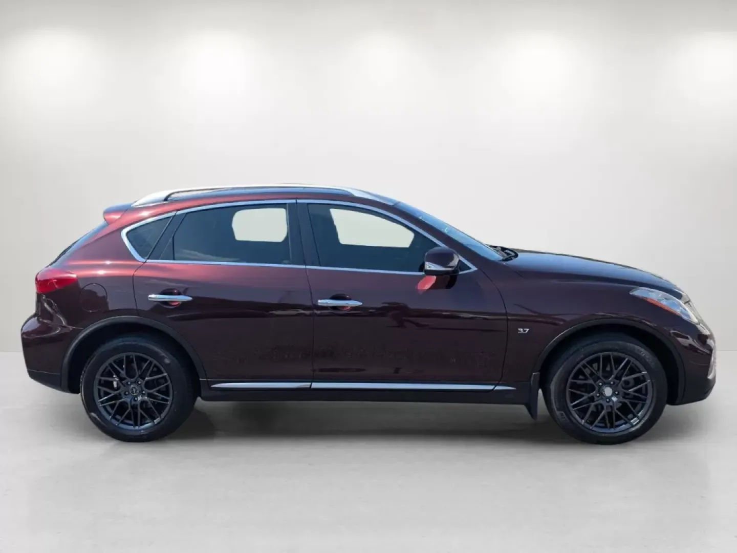 2017 /Graphite Infiniti QX50 (JN1BJ0RP6HM) with an Other engine, located at 3959 U.S. 80 W, Phenix City, AL, 36870, (334) 297-4885, 32.469296, -85.135185 - Looking for a vehicle that effortlessly blends luxury and practicality? The 2017 Infiniti QX50 is your perfect match for weekend adventures and everyday commutes alike! This stylish SUV, available now at Gils Auto, is tailored for those who appreciate comfort, technology, and versatility. With its s - Photo#4