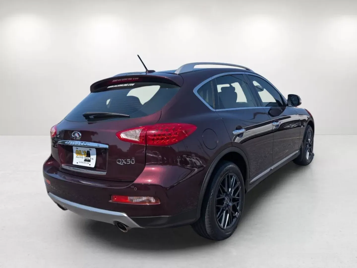 2017 /Graphite Infiniti QX50 (JN1BJ0RP6HM) with an Other engine, located at 3959 U.S. 80 W, Phenix City, AL, 36870, (334) 297-4885, 32.469296, -85.135185 - Looking for a vehicle that effortlessly blends luxury and practicality? The 2017 Infiniti QX50 is your perfect match for weekend adventures and everyday commutes alike! This stylish SUV, available now at Gils Auto, is tailored for those who appreciate comfort, technology, and versatility. With its s - Photo#5