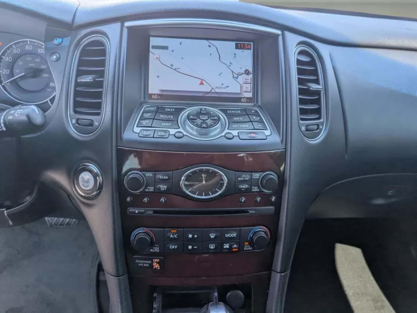 2017 /Graphite Infiniti QX50 (JN1BJ0RP6HM) with an Other engine, located at 3959 U.S. 80 W, Phenix City, AL, 36870, (334) 297-4885, 32.469296, -85.135185 - Looking for a vehicle that effortlessly blends luxury and practicality? The 2017 Infiniti QX50 is your perfect match for weekend adventures and everyday commutes alike! This stylish SUV, available now at Gils Auto, is tailored for those who appreciate comfort, technology, and versatility. With its s - Photo#13