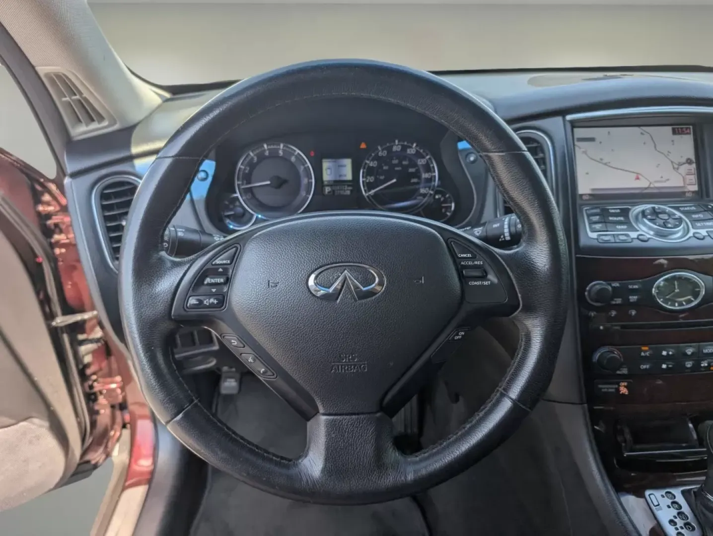 2017 /Graphite Infiniti QX50 (JN1BJ0RP6HM) with an Other engine, located at 3959 U.S. 80 W, Phenix City, AL, 36870, (334) 297-4885, 32.469296, -85.135185 - Looking for a vehicle that effortlessly blends luxury and practicality? The 2017 Infiniti QX50 is your perfect match for weekend adventures and everyday commutes alike! This stylish SUV, available now at Gils Auto, is tailored for those who appreciate comfort, technology, and versatility. With its s - Photo#16