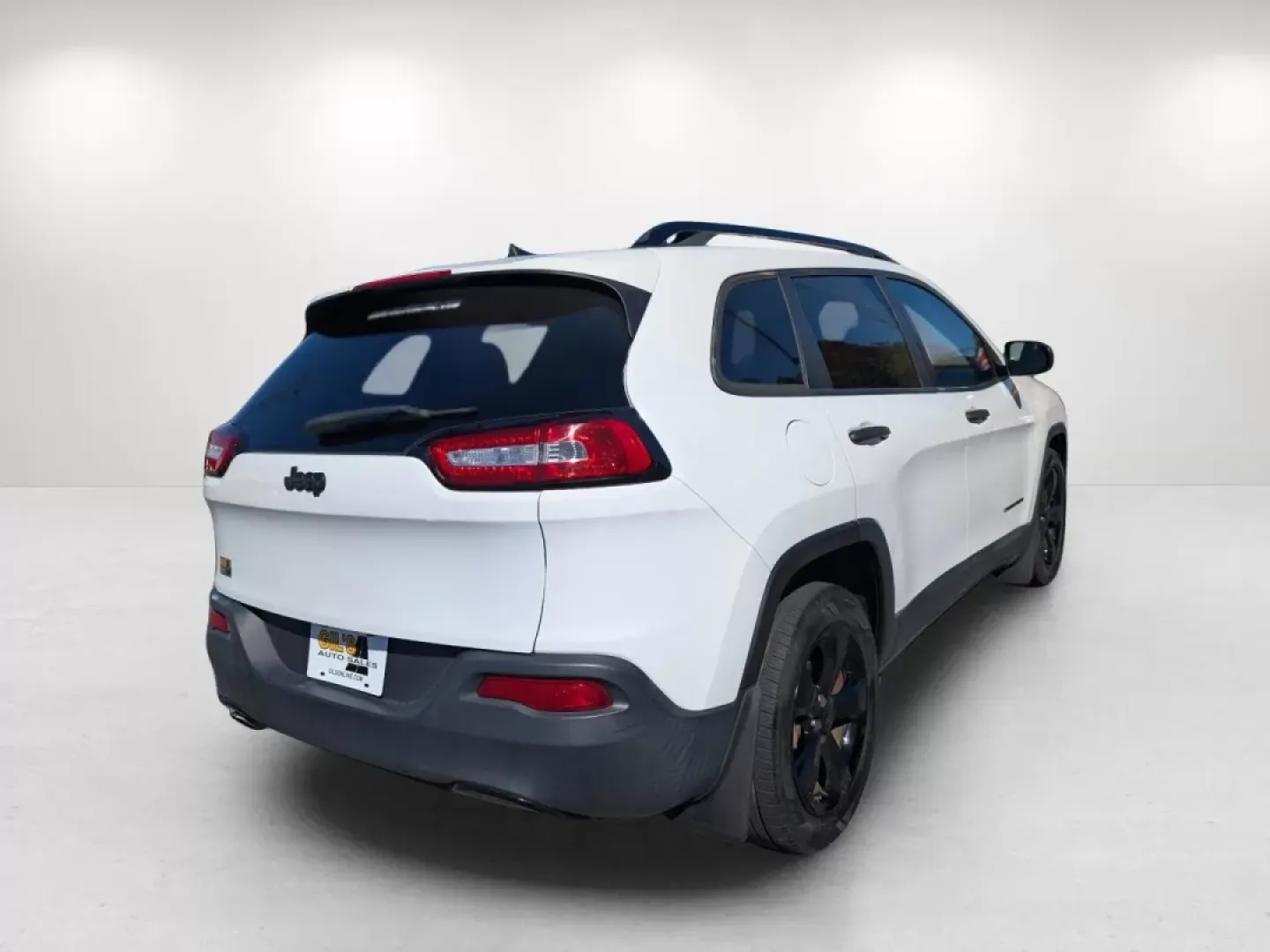 2017 /Black Jeep Cherokee Altitude (1C4PJLAB5HW) with an Other engine, located at 3959 U.S. 80 W, Phenix City, AL, 36870, (334) 297-4885, 32.469296, -85.135185 - Are you ready to elevate your lifestyle with an adventurous vehicle that meets all your driving needs? Look no further than this stunning 2017 Jeep Cherokee Altitude, now available at Gils Auto in Phenix City, AL. Perfect for weekend getaways, family road trips, or daily commutes, this crossover SUV - Photo#4