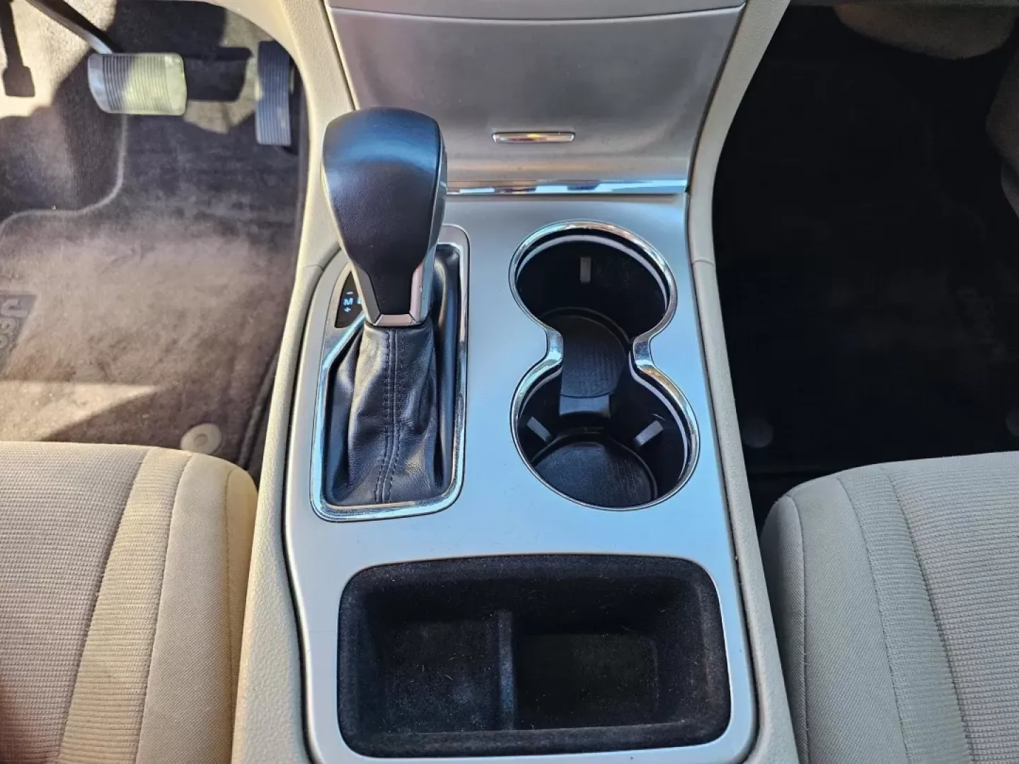 2017 /Lt Frost Beige/Black Jeep Grand Cherokee Laredo (1C4RJEAG3HC) with an Other engine, located at 5115 14th Ave., Columbus, GA, 31904, (706) 323-0345, 32.511494, -84.971046 - Looking for an SUV that combines versatility, style, and reliability for your family adventures or daily commutes? Look no further than the 2017 Jeep Grand Cherokee Laredo, now available at Gils Auto in Phenix City, AL. This robust vehicle is perfect for growing families, weekend explorers, or anyon - Photo#11