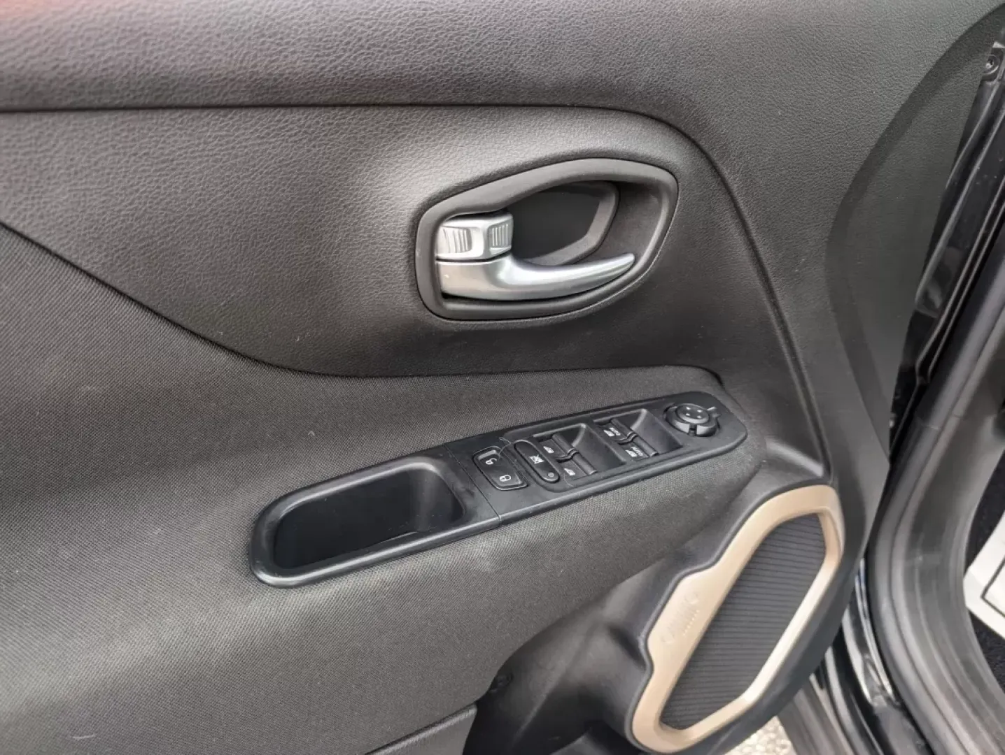 2017 /Black Jeep Renegade Latitude (ZACCJABB7HP) with an Other engine, located at 521 Old Farm Lane Rd, Prattville, AL, 36066, (334) 325-1505, 32.482460, -86.416367 - **Unlock Your Adventure with the 2017 Jeep Renegade Latitude! Perfect for Weekend Getaways and Daily Commutes** <br /> <br /> Are you on the hunt for a versatile vehicle that seamlessly blends adventure with practicality? Look no further than the 2017 Jeep Renegade Latitude, available now at Gils - Photo#15