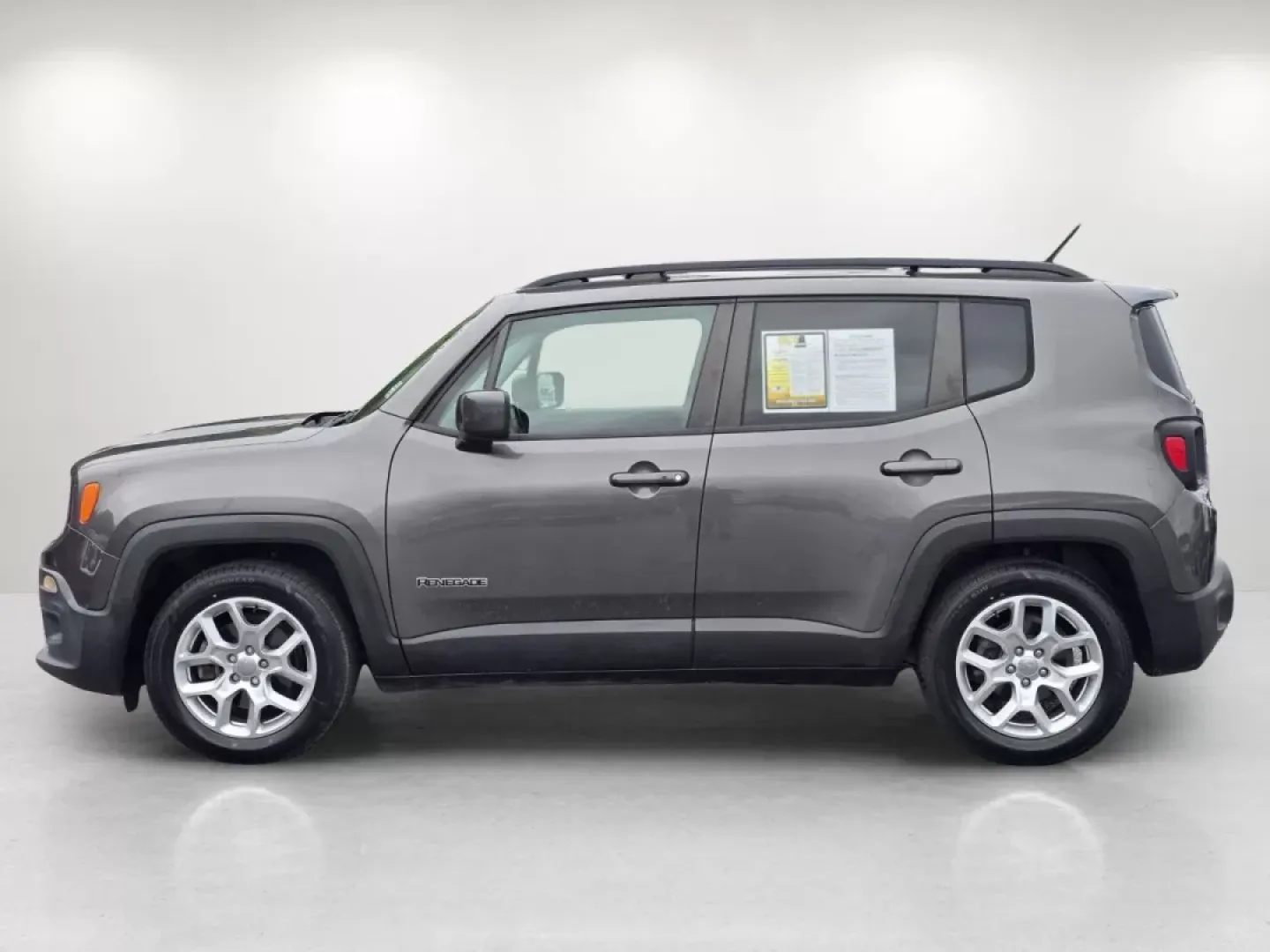 2017 /Black Jeep Renegade Latitude (ZACCJABB8HP) with an Other engine, located at 804 22nd Ave, Phenix City, AL, 36870, (334) 297-1860, 32.484749, -85.024475 - **Adventure Awaits: Explore the 2017 Jeep Renegade Latitude at Gils Auto**<br /> <br /> Are you ready to elevate your weekend adventures or tackle your daily commute with flair? The 2017 Jeep Renegade Latitude is the perfect crossover for those who crave both style and functionality. With its rugged - Photo#7