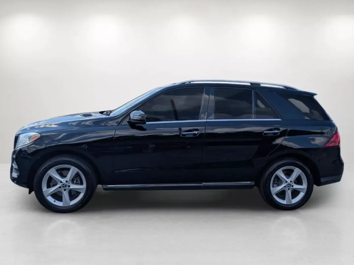 2017 Mercedes-Benz GLE GLE 350 (4JGDA5JB6HA) with an Other engine, located at 5115 14th Ave., Columbus, GA, 31904, (706) 323-0345, 32.511494, -84.971046 - **Elevate Your Lifestyle with the 2017 Mercedes-Benz GLE 350 at Gils Auto - Phenix City!**<br /> <br /> Are you ready to take your driving experience to the next level? The 2017 Mercedes-Benz GLE 350 is the perfect companion for family road trips, daily commutes, and weekend adventures. With its ble - Photo#7