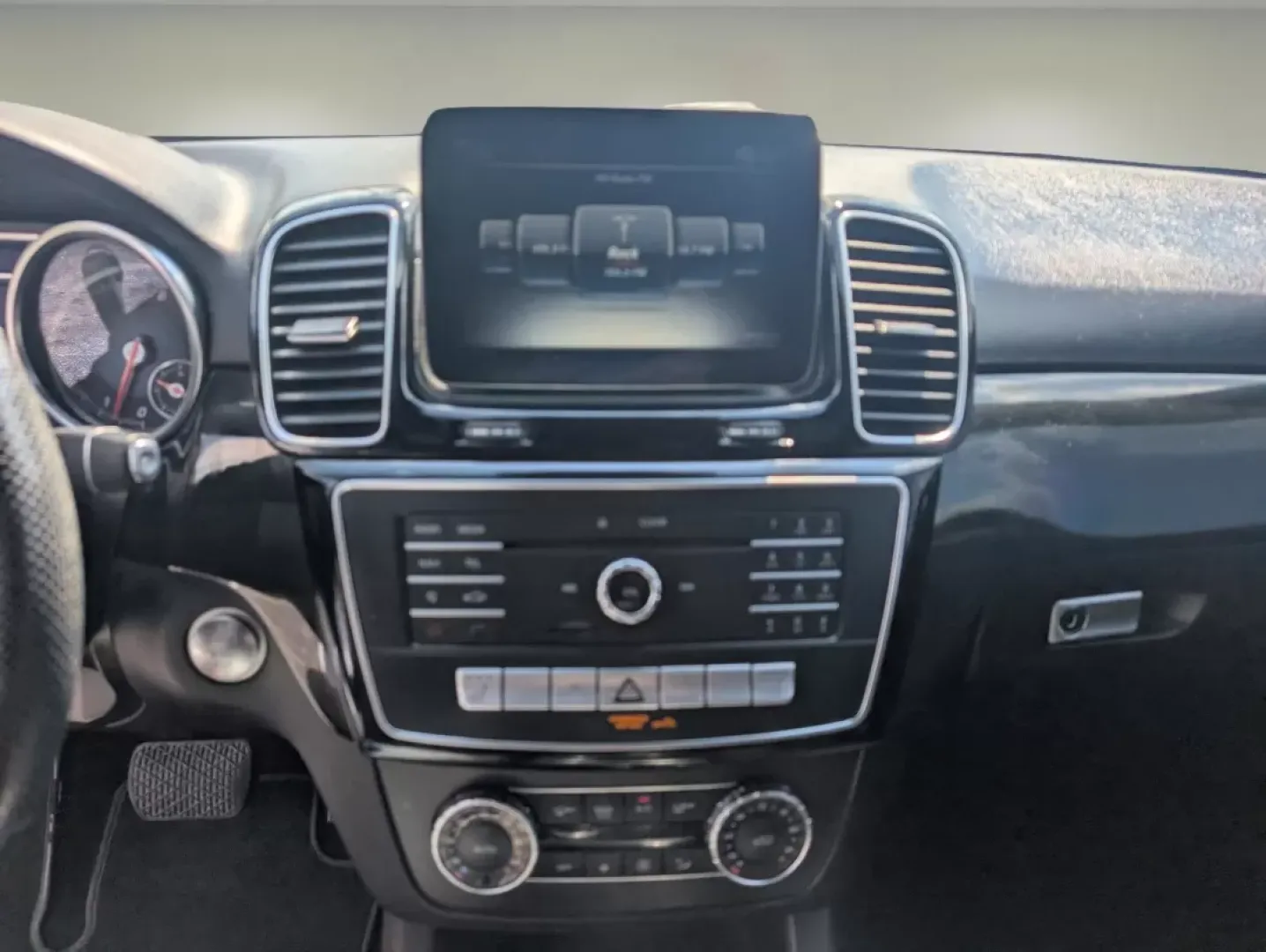 2017 Mercedes-Benz GLE GLE 350 (4JGDA5JB6HA) with an Other engine, located at 5115 14th Ave., Columbus, GA, 31904, (706) 323-0345, 32.511494, -84.971046 - **Elevate Your Lifestyle with the 2017 Mercedes-Benz GLE 350 at Gils Auto - Phenix City!**<br /> <br /> Are you ready to take your driving experience to the next level? The 2017 Mercedes-Benz GLE 350 is the perfect companion for family road trips, daily commutes, and weekend adventures. With its ble - Photo#13