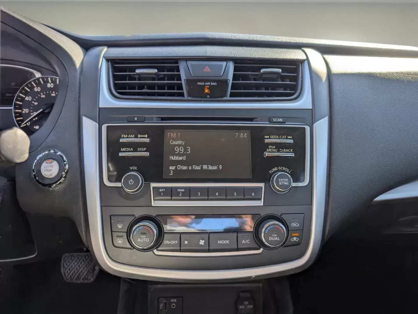 2017 /Charcoal Nissan Altima 2.5 SV (1N4AL3AP7HC) with an Regular Unleaded I-4 2.5 L/152 engine, 1-Speed CVT w/OD transmission, located at 7000 Northlake Connector, Columbus, GA, 31904, (706) 987-8085, 32.524975, -84.978134 - 2017 Nissan Altima 2.5 SV - Photo#14