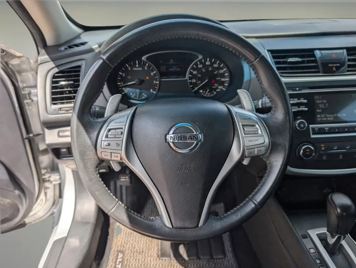 2017 /Sport Interior Nissan Altima 2.5 SR (1N4AL3AP3HC) with an Other engine, located at 521 Old Farm Lane Rd, Prattville, AL, 36066, (334) 325-1505, 32.482460, -86.416367 - **Discover Your New Adventure with the 2017 Nissan Altima 2.5 SR at Gils Auto!**<br /> <br /> Are you in search of a reliable vehicle that perfectly balances style, performance, and practicality? Look no further than the 2017 Nissan Altima 2.5 SR, available now at Gils Auto in Phenix City, AL! This - Photo#15