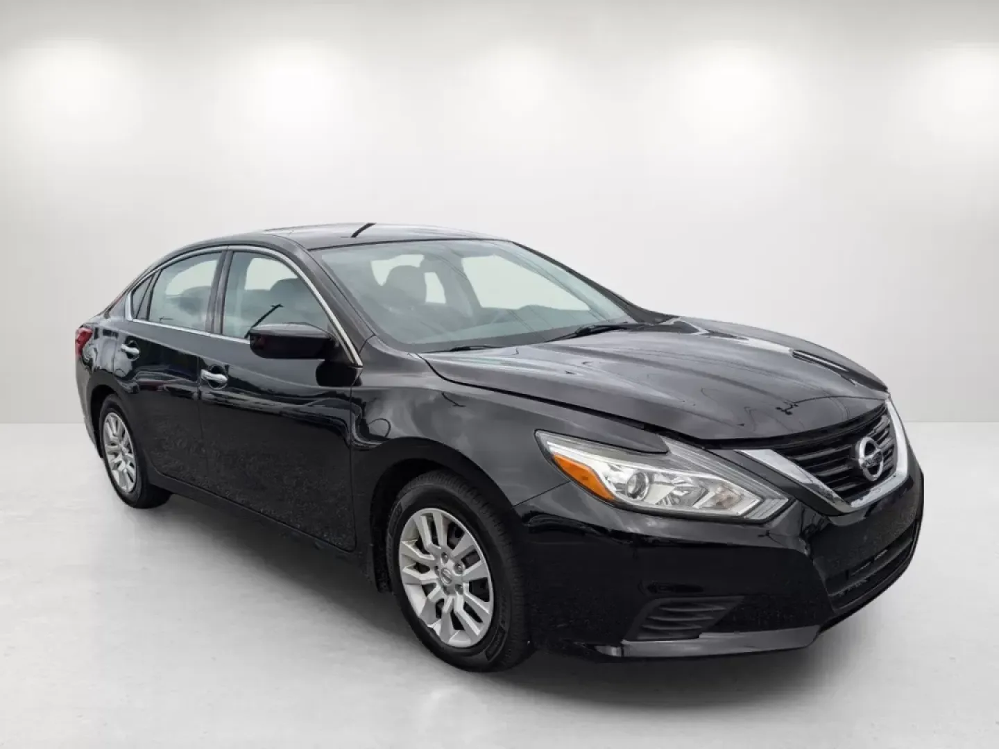 2017 /Charcoal Nissan Altima 2.5 S (1N4AL3AP1HC) with an Other engine, located at 804 22nd Ave, Phenix City, AL, 36870, (334) 297-1860, 32.484749, -85.024475 - ### Unleash Your Daily Adventures with the 2017 Nissan Altima 2.5 S<br /> <br /> Are you ready to elevate your daily commute or weekend adventures? Look no further than the stunning **2017 Nissan Altima 2.5 S**, available now at **Gils Auto** in **Phenix City, AL**. This sleek, sophisticated sedan i - Photo#2