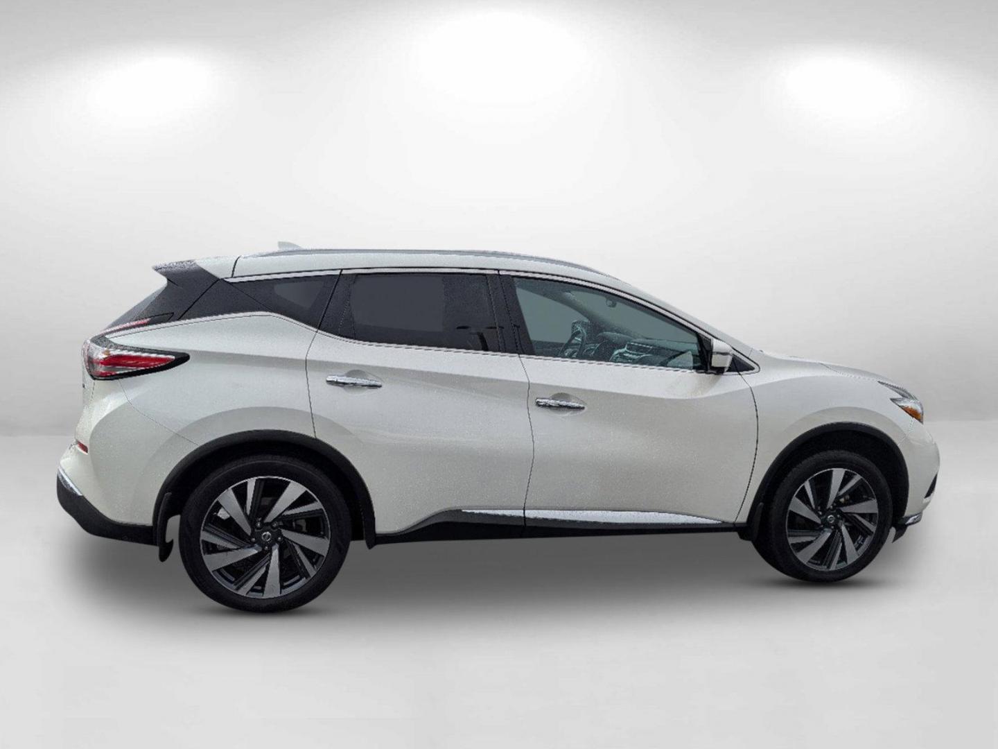 2017 /Graphite Nissan Murano Platinum (5N1AZ2MG0HN) with an Regular Unleaded V-6 3.5 L/213 engine, 1-Speed CVT w/OD transmission, located at 3959 U.S. 80 W, Phenix City, AL, 36870, (334) 297-4885, 32.469296, -85.135185 - 2017 Nissan Murano Platinum - Photo#3