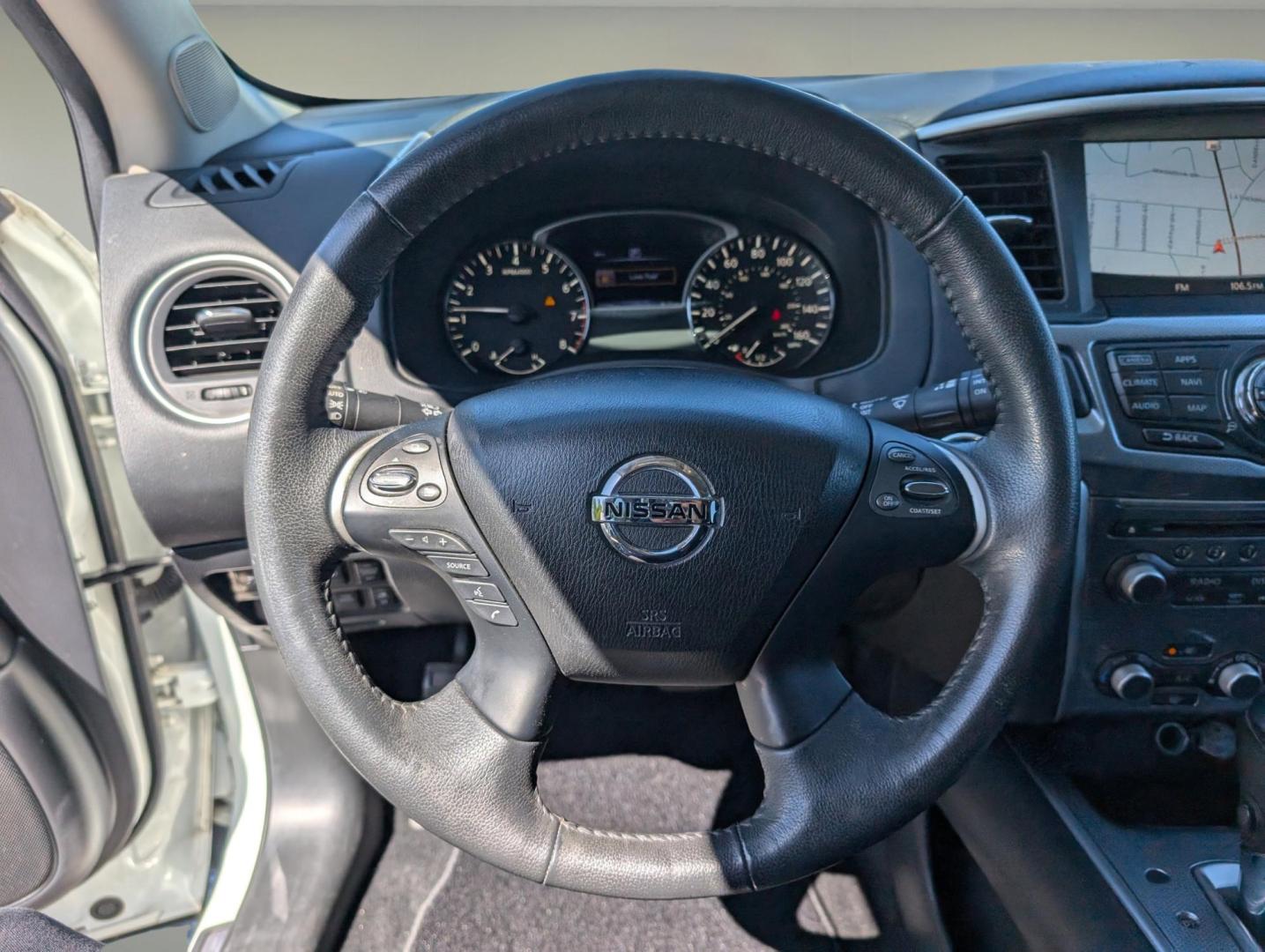 2017 /Charcoal Nissan Pathfinder SL (5N1DR2MN8HC) with an Regular Unleaded V-6 3.5 L/213 engine, 1-Speed CVT w/OD transmission, located at 3959 U.S. 80 W, Phenix City, AL, 36870, (334) 297-4885, 32.469296, -85.135185 - 2017 Nissan Pathfinder SL - Photo#16