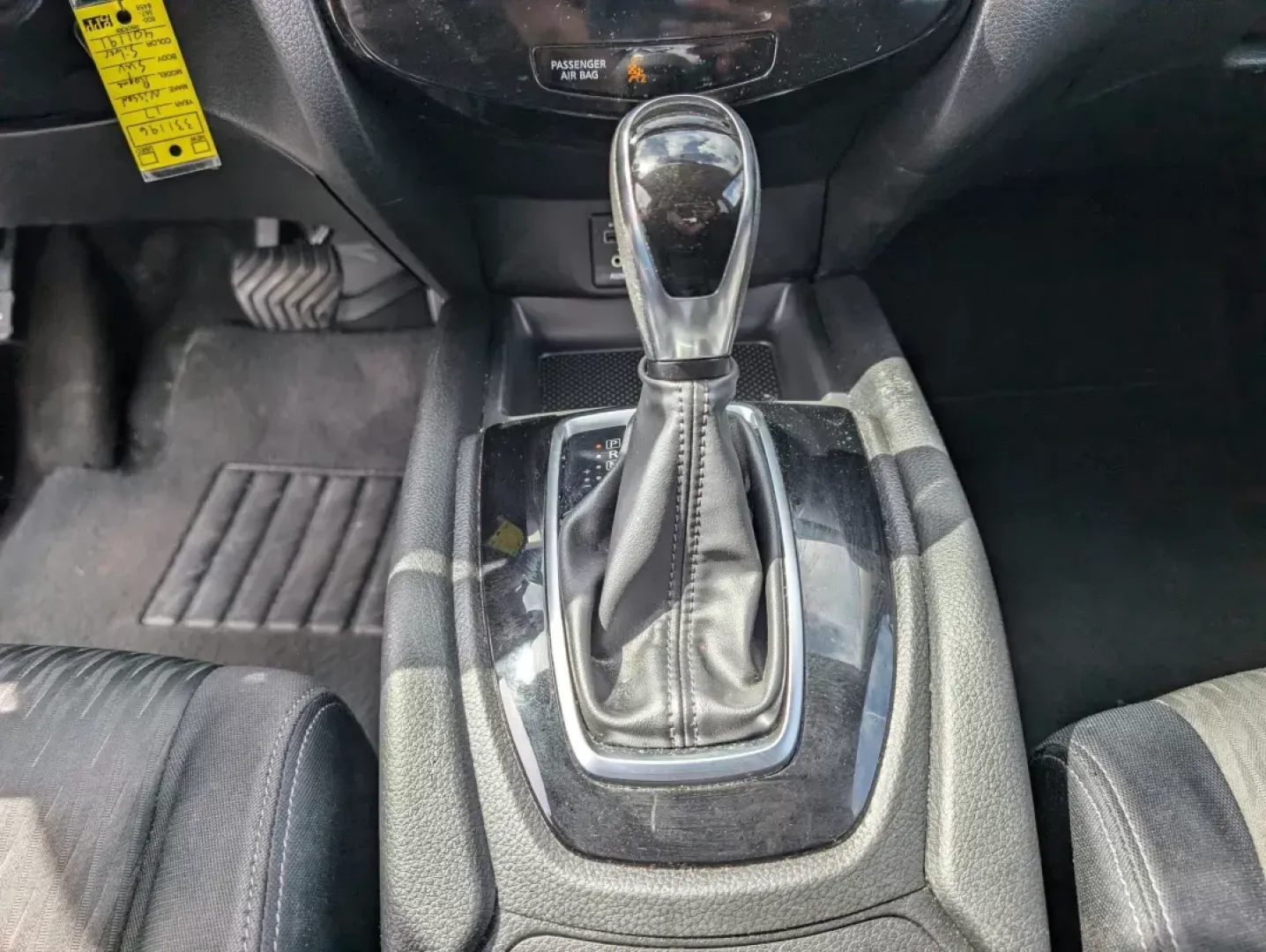 2017 /Charcoal Nissan Rogue S (JN8AT2MT8HW) with an Regular Unleaded I-4 2.5 L/152 engine, 1-Speed CVT w/OD transmission, located at 804 22nd Ave, Phenix City, AL, 36870, (334) 297-1860, 32.484749, -85.024475 - ### Discover Your Next Adventure with the 2017 Nissan Rogue at Gils Auto - Phenix City #2<br /> <br /> Are you ready to elevate your daily commute or embark on exciting weekend getaways? The 2017 Nissan Rogue, available now at Gils Auto - Phenix City #2, is the perfect SUV for drivers who crave vers - Photo#13
