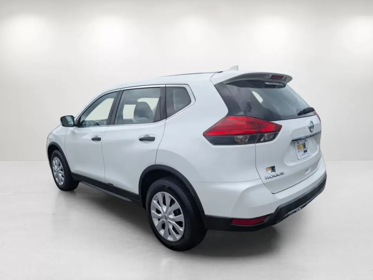 2017 /Charcoal Nissan Rogue S (KNMAT2MV1HP) with an Other engine, located at 5115 14th Ave., Columbus, GA, 31904, (706) 323-0345, 32.511494, -84.971046 - **Unleash Adventures with the 2017 Nissan Rogue S at Gils Auto - Phenix City!**<br /> <br /> Are you ready to elevate your weekend getaways and daily commutes? The 2017 Nissan Rogue S is your perfect companion for family outings, road trips, or just navigating the bustling streets of Phenix City, AL - Photo#6